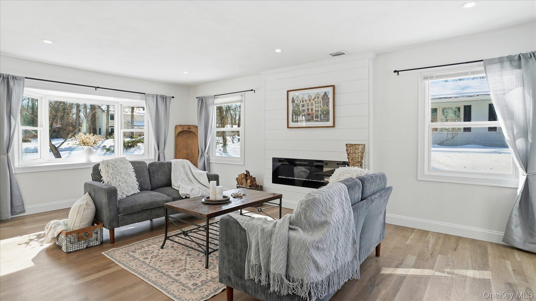 #7 photo, 46 Sycamore Circle, Stony Brook , NY 11790