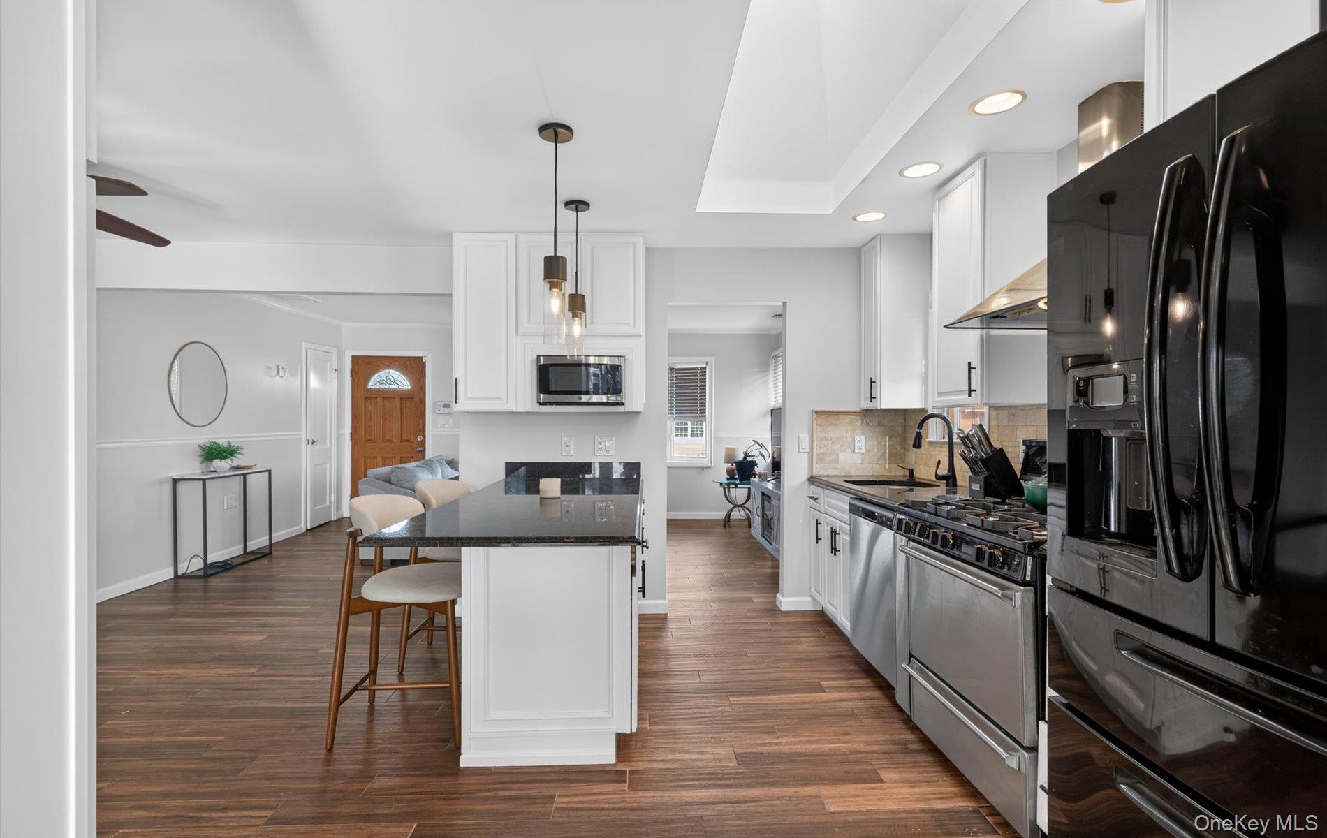 #12 photo, 20 Albert Road, 东长岛 Amity Harbor , NY 11701