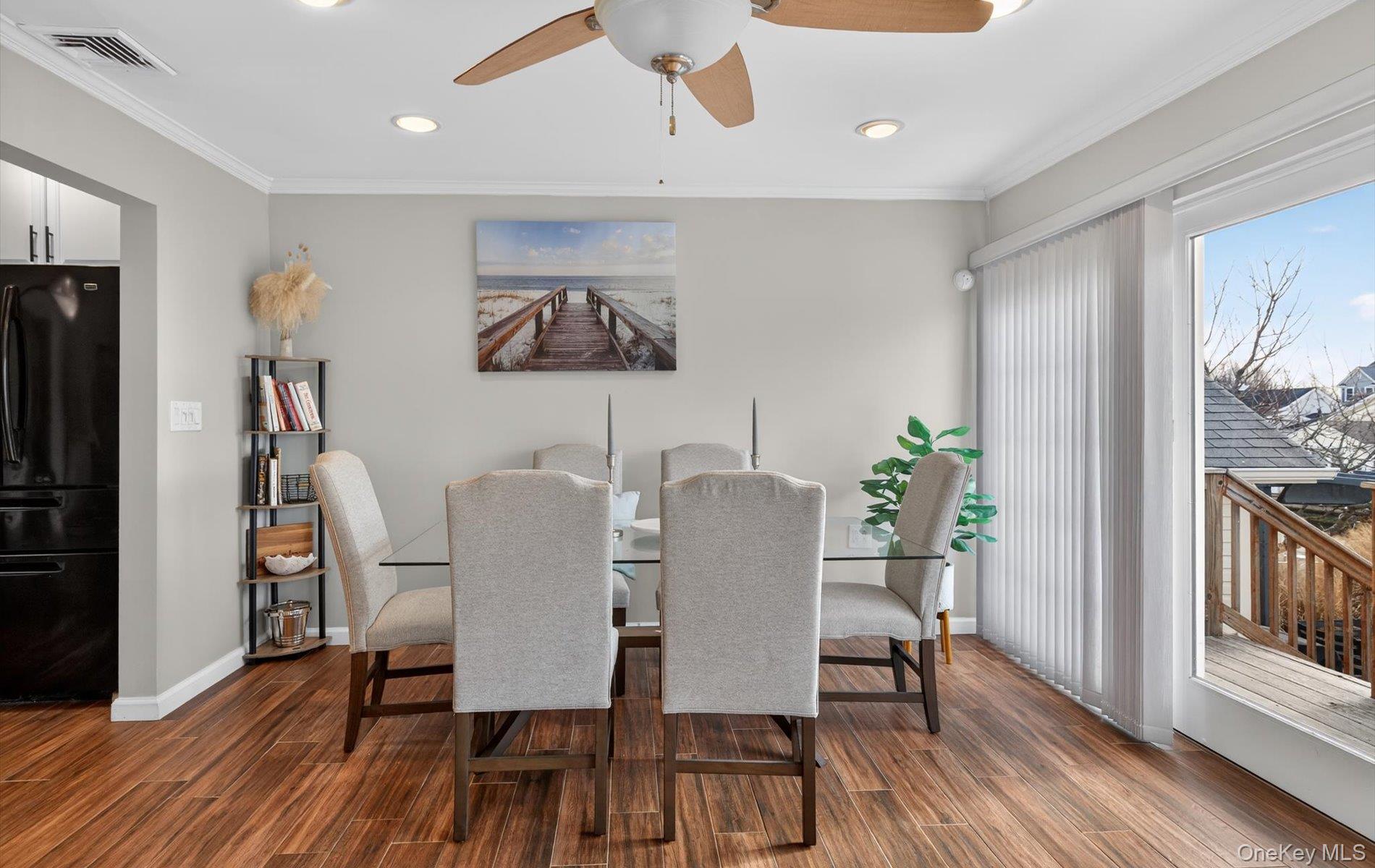 #16 photo, 20 Albert Road, 东长岛 Amity Harbor , NY 11701