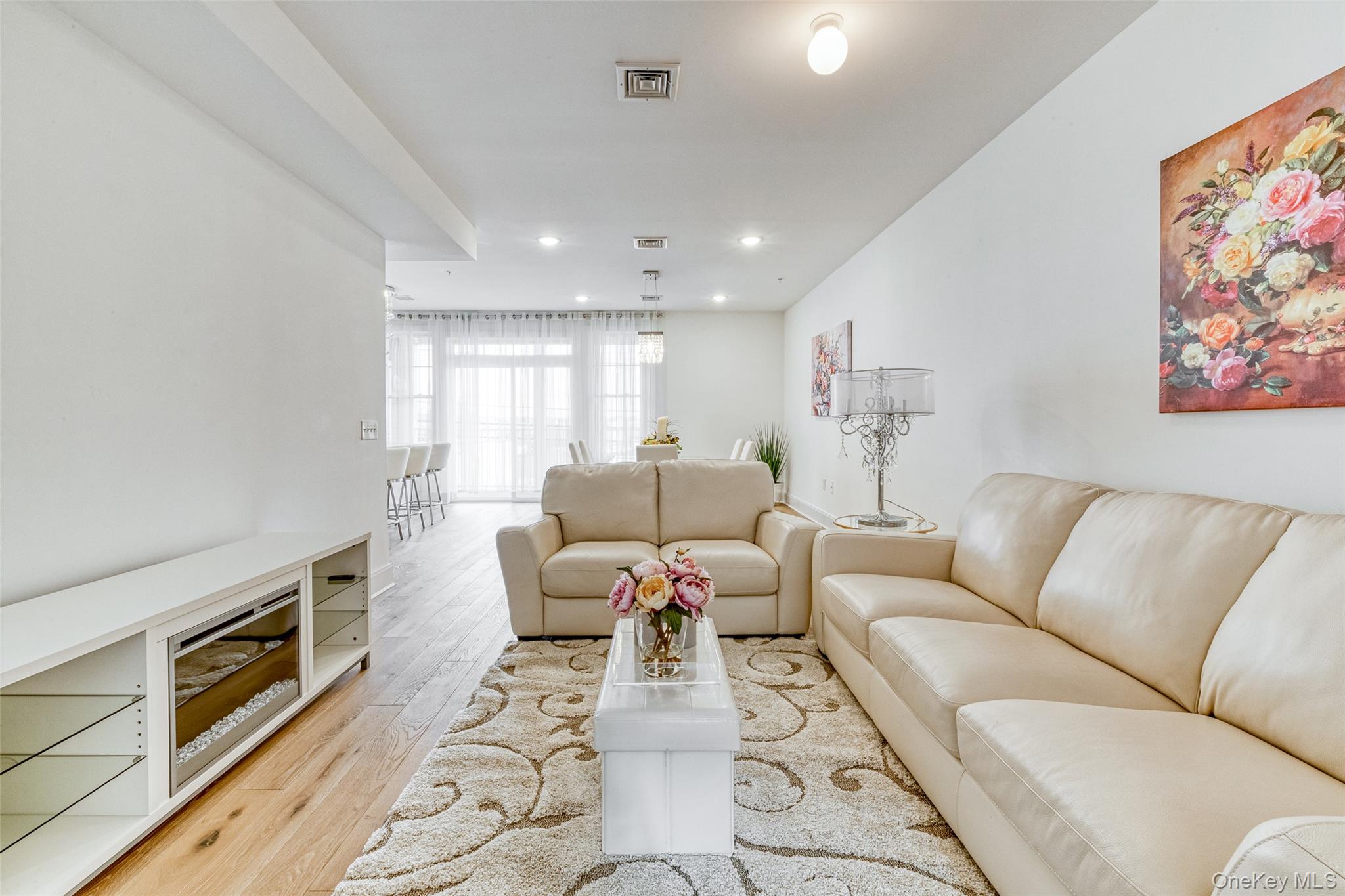 #4 photo, 121 Marina Pointe Drive, East Rockaway , NY 11518