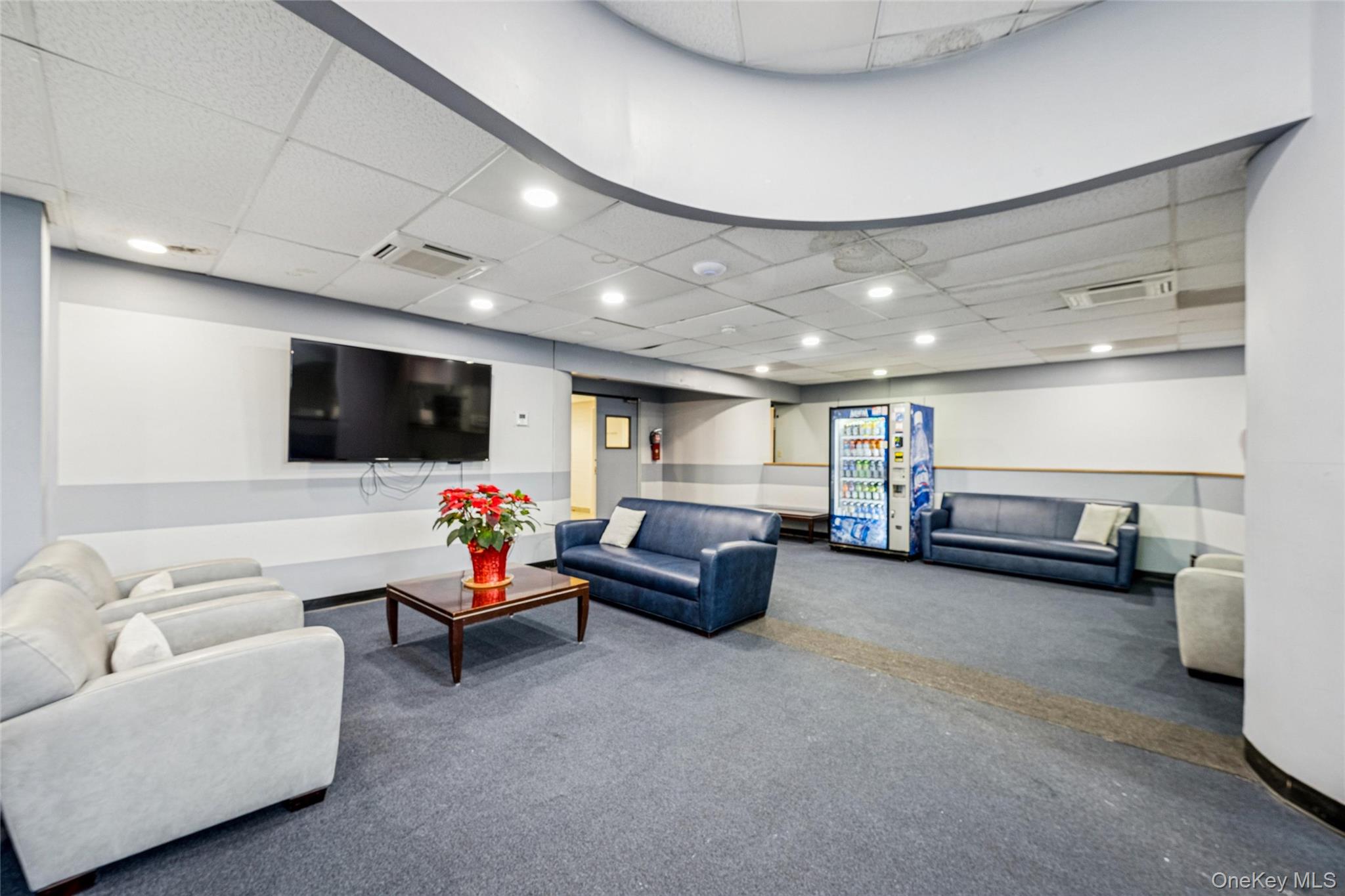 #16 photo, 2 Bay Club Drive, Куинс ‖ Bayside , NY 11360