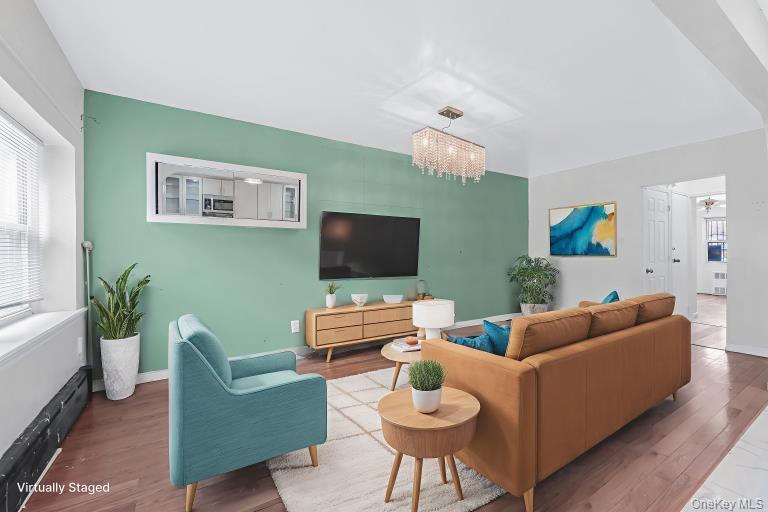 #4 photo, 1041 E 104th Street, הברונקס Brooklyn , NY 11236