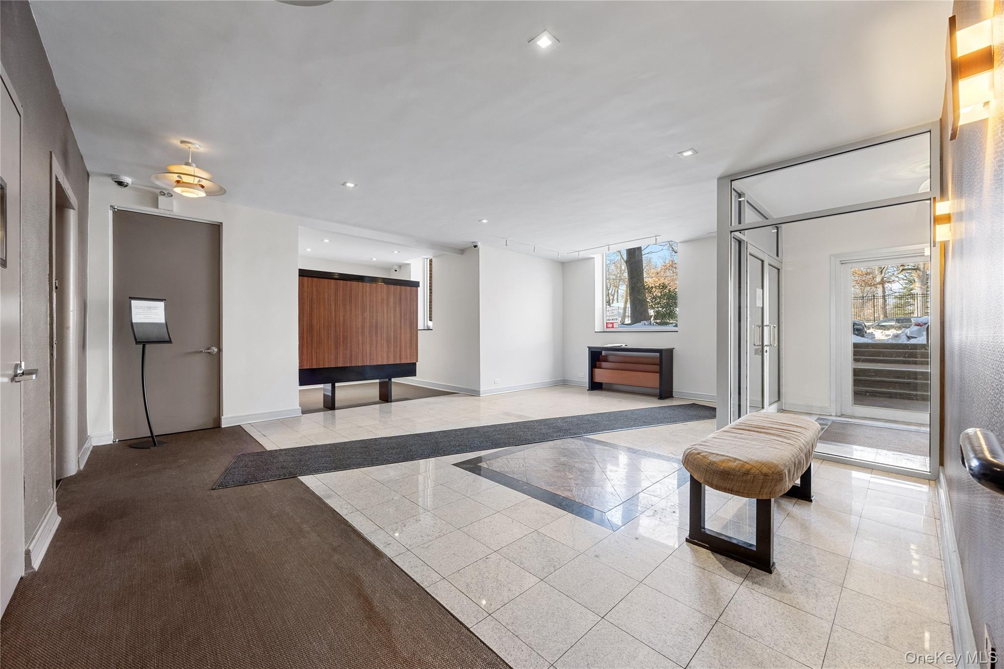 #16 photo, 6200 Riverdale, Bronx , NY 10471