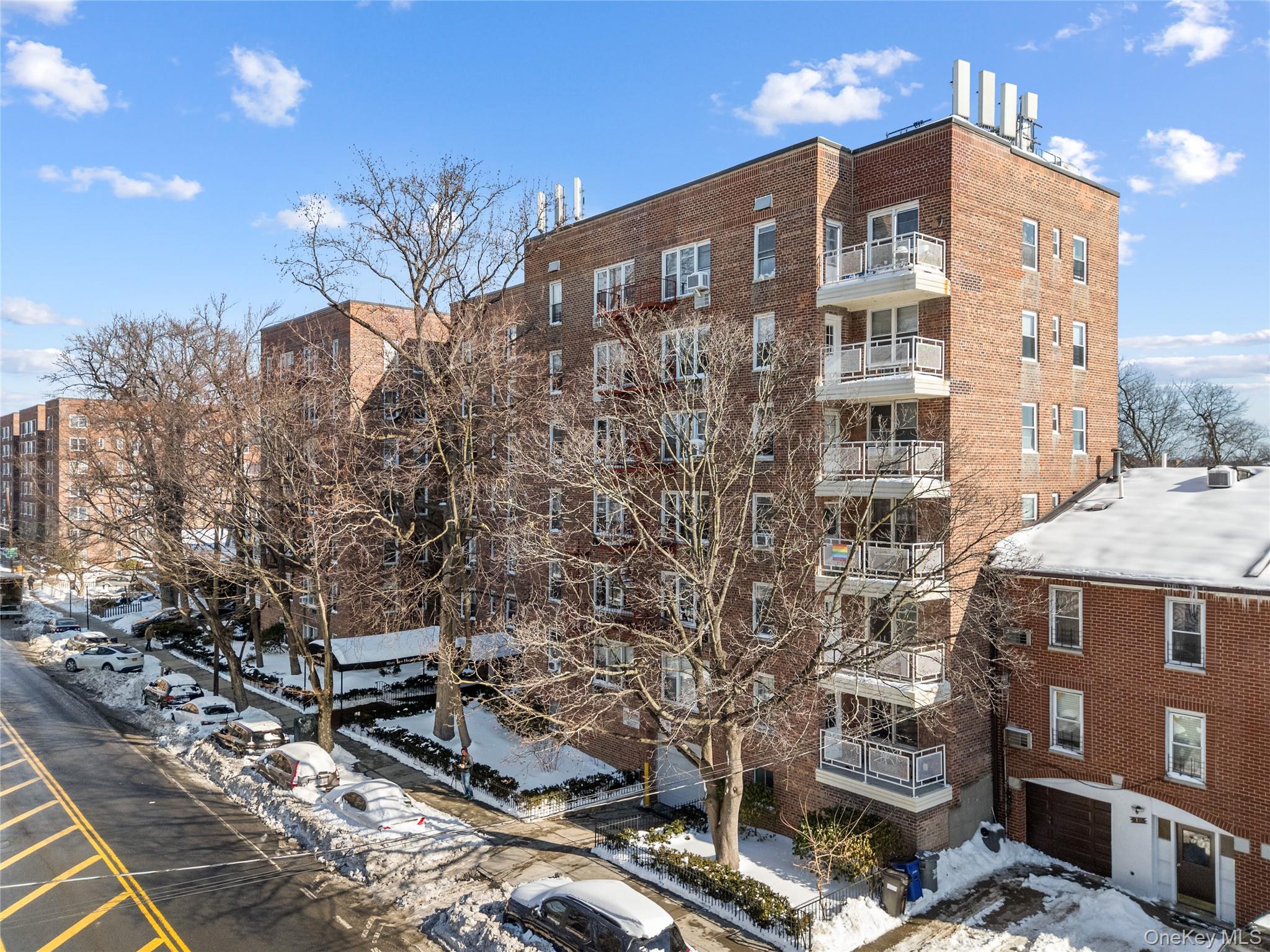 #2 photo, 6200 Riverdale, Bronx , NY 10471