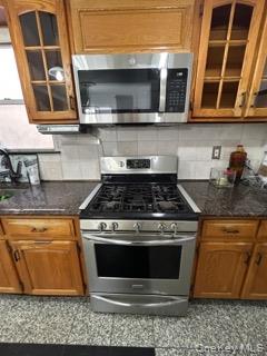 #4 photo, 70-12 71st Street, Glendale , NY 11385