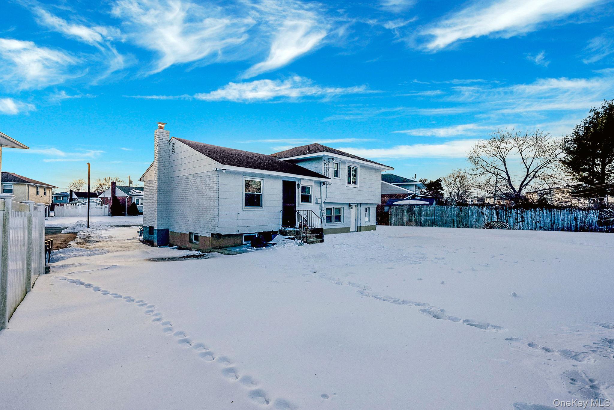 #18 photo, 59 Ford Drive, מחוז נסאו Massapequa , NY 11758