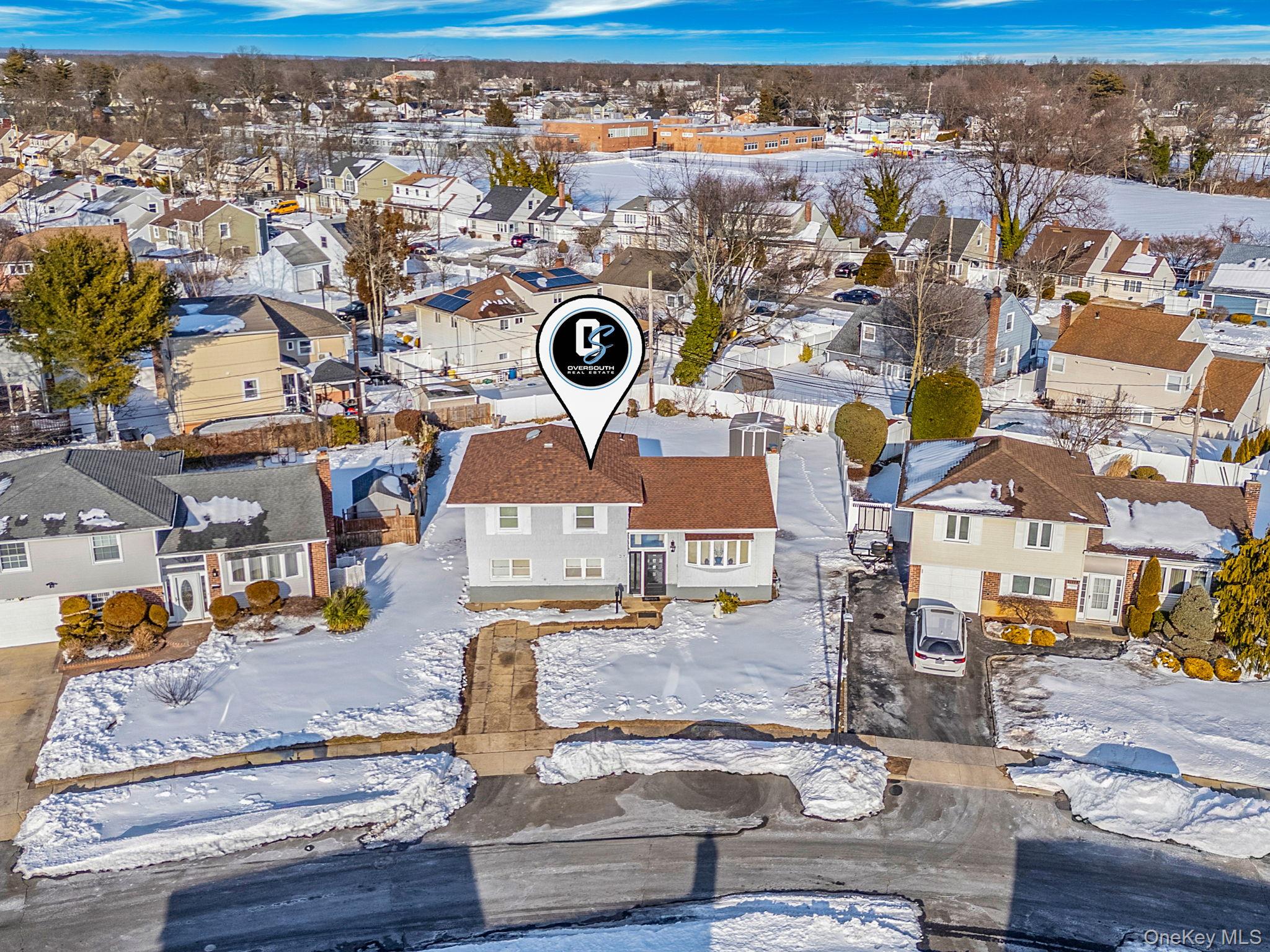 #3 photo, 59 Ford Drive, מחוז נסאו Massapequa , NY 11758