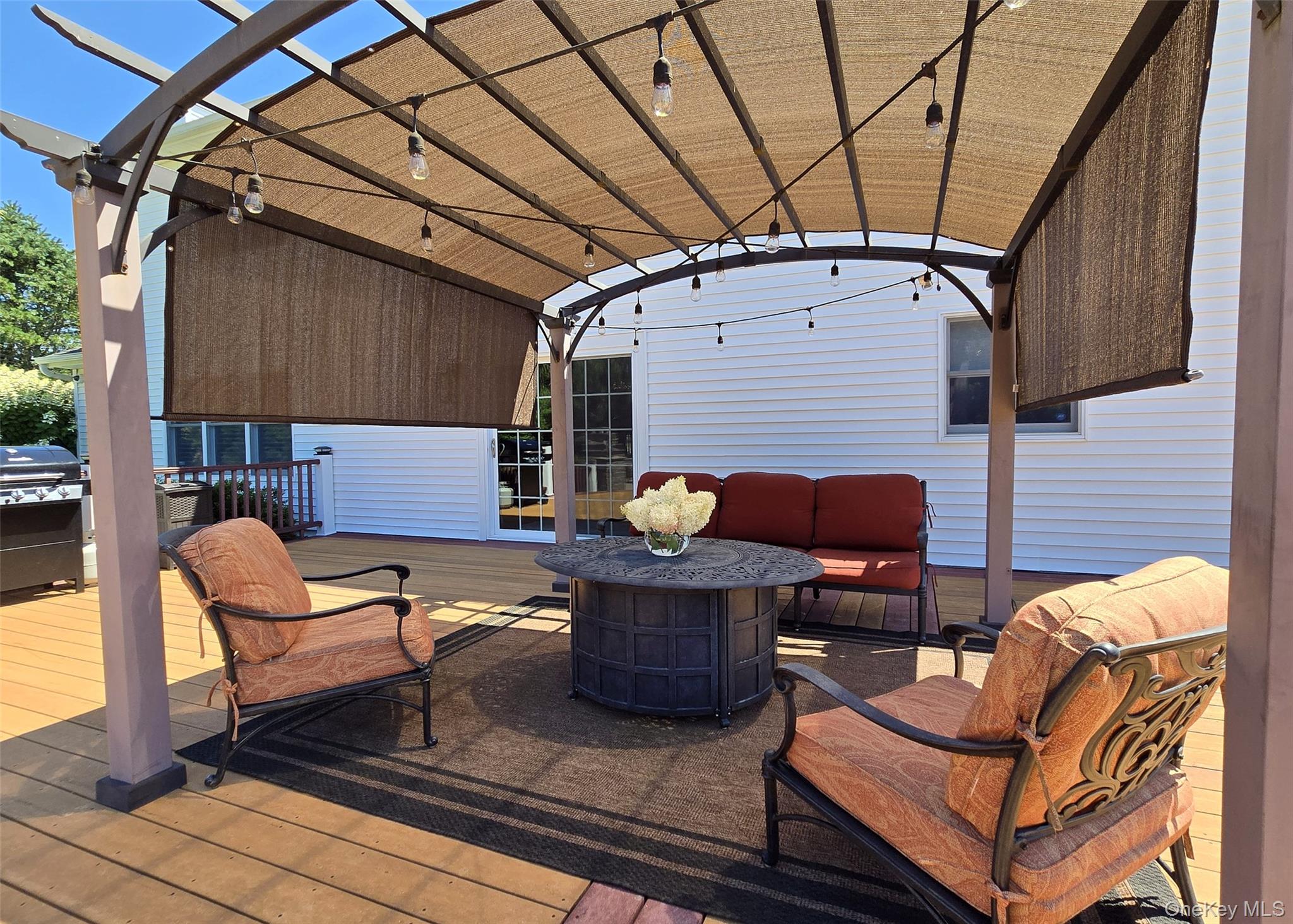 #16 photo, 11 Simpson Gate, Manorville , NY 11949