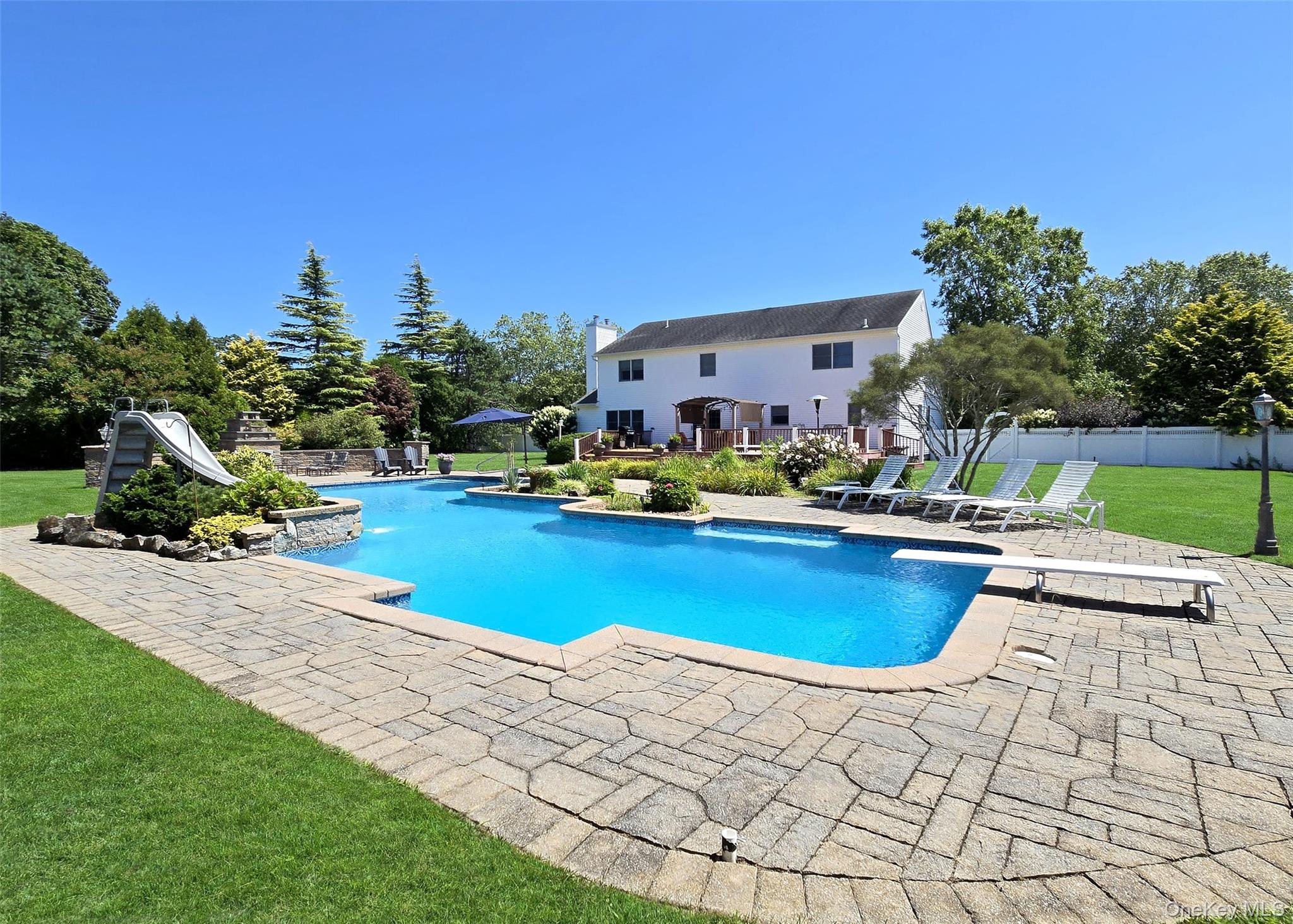 #6 photo, 11 Simpson Gate, Manorville , NY 11949