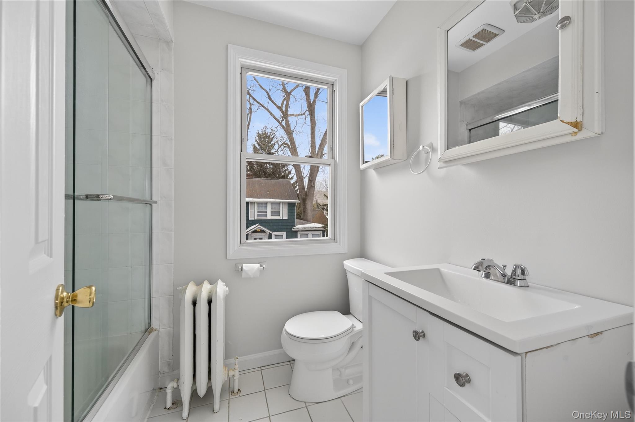 #14 photo, 26 W 5th Street, नासाउ काउंटी Locust Valley , NY 11560