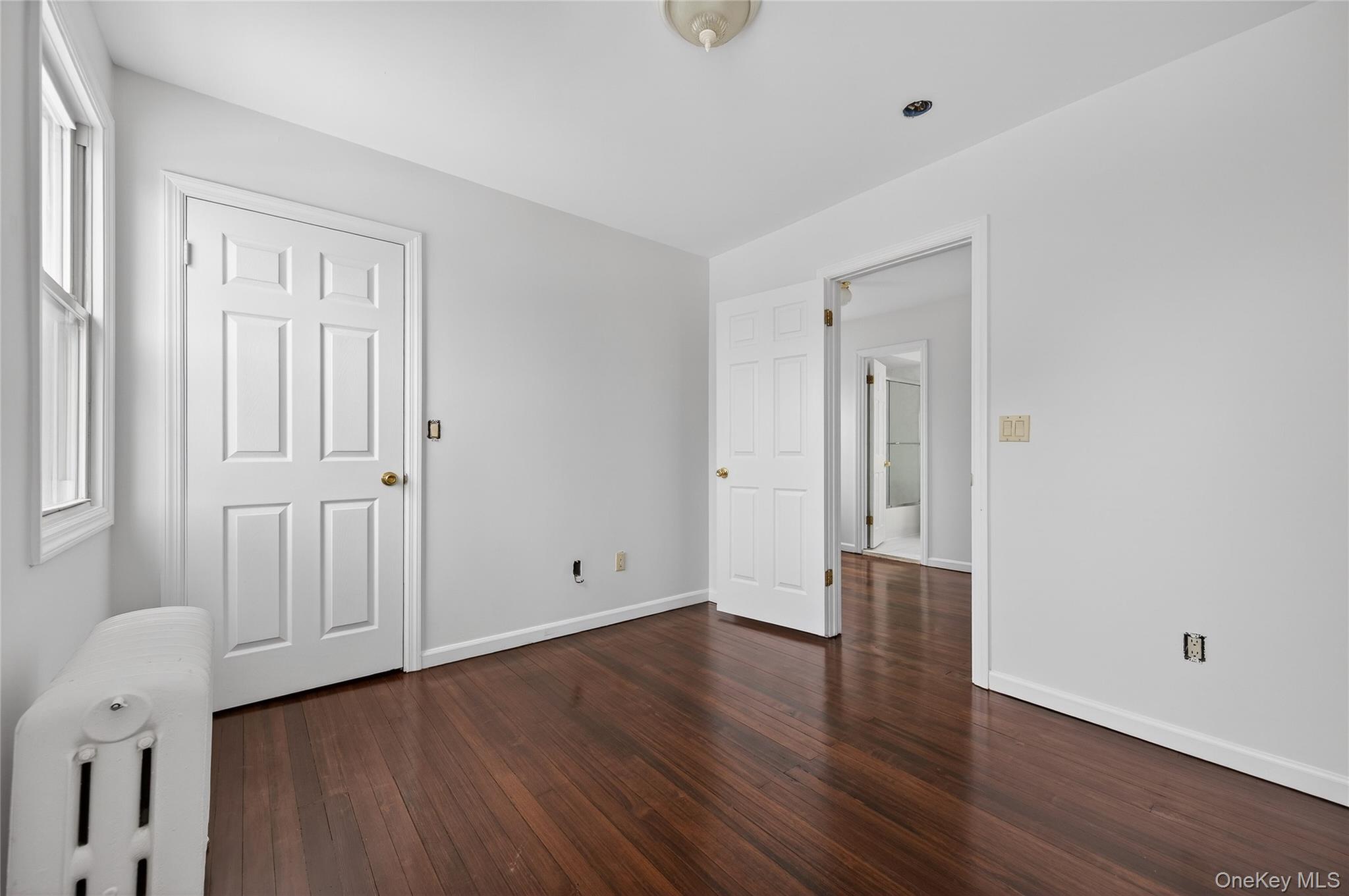 #16 photo, 26 W 5th Street, नासाउ काउंटी Locust Valley , NY 11560