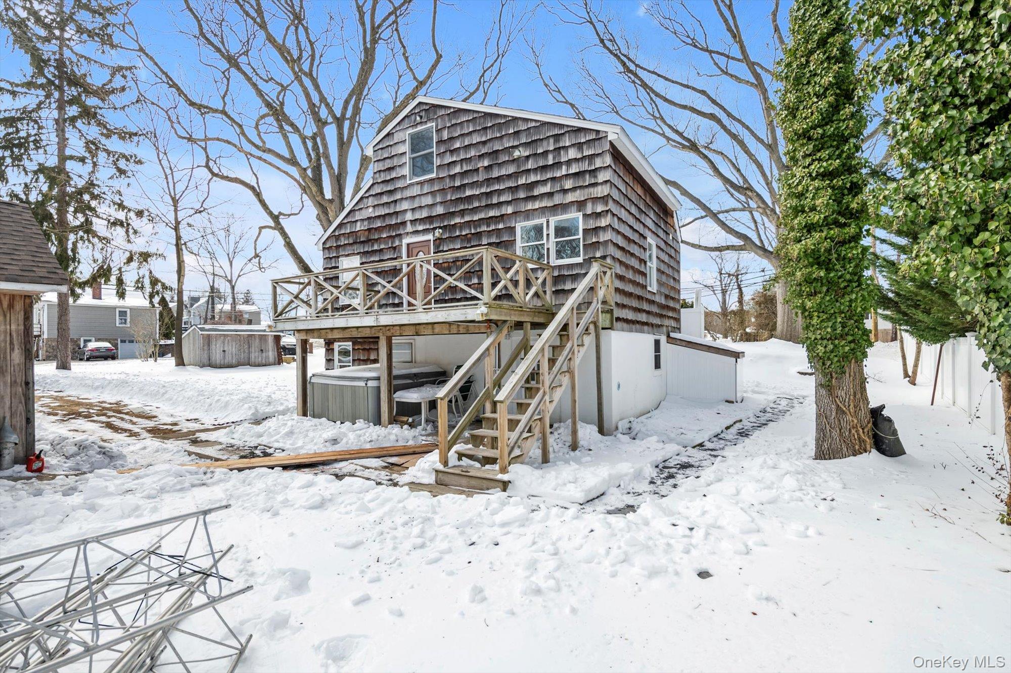 #16 photo, 1117 Saint Johnland Road, Kings Park , NY 11754