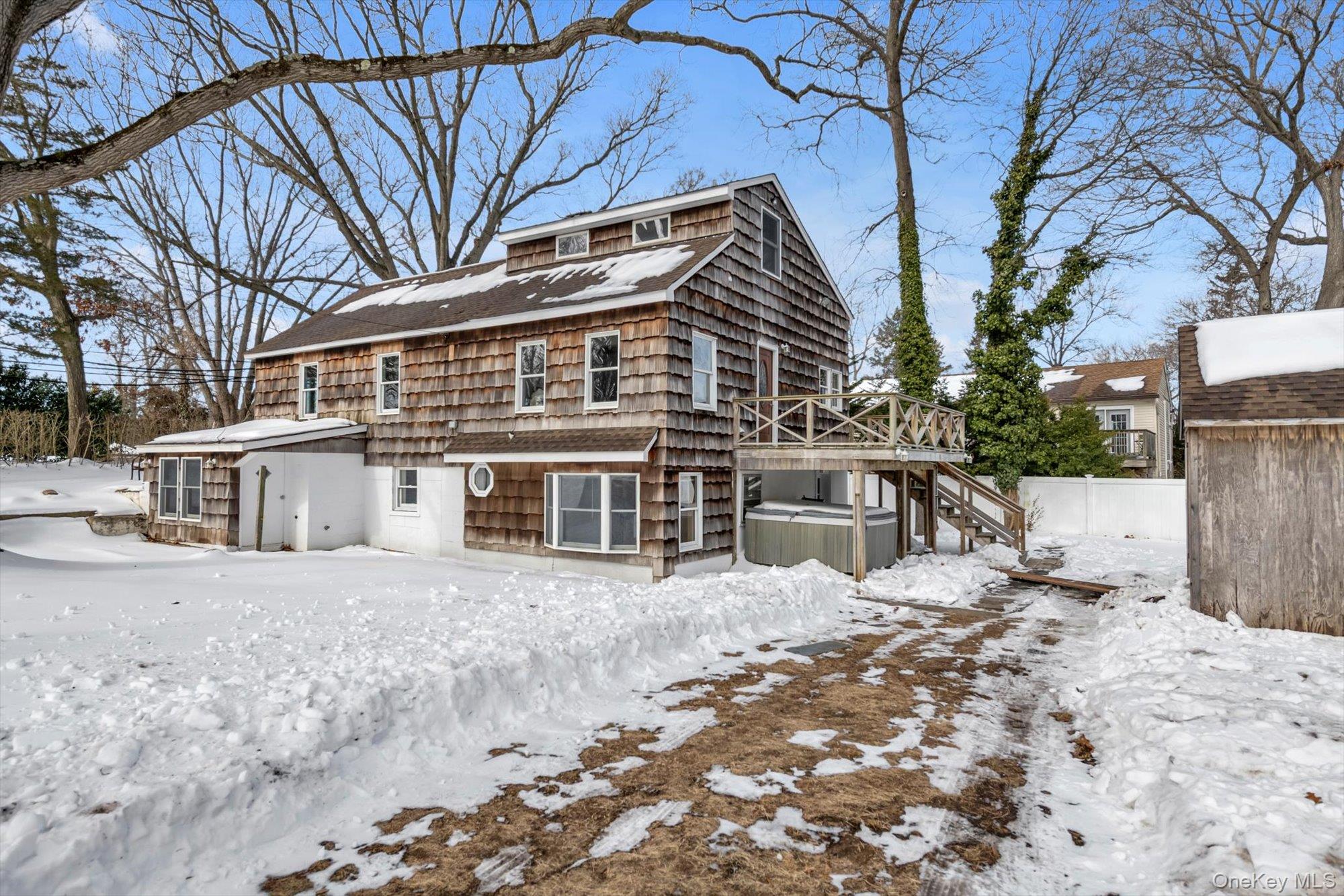 #17 photo, 1117 Saint Johnland Road, Kings Park , NY 11754