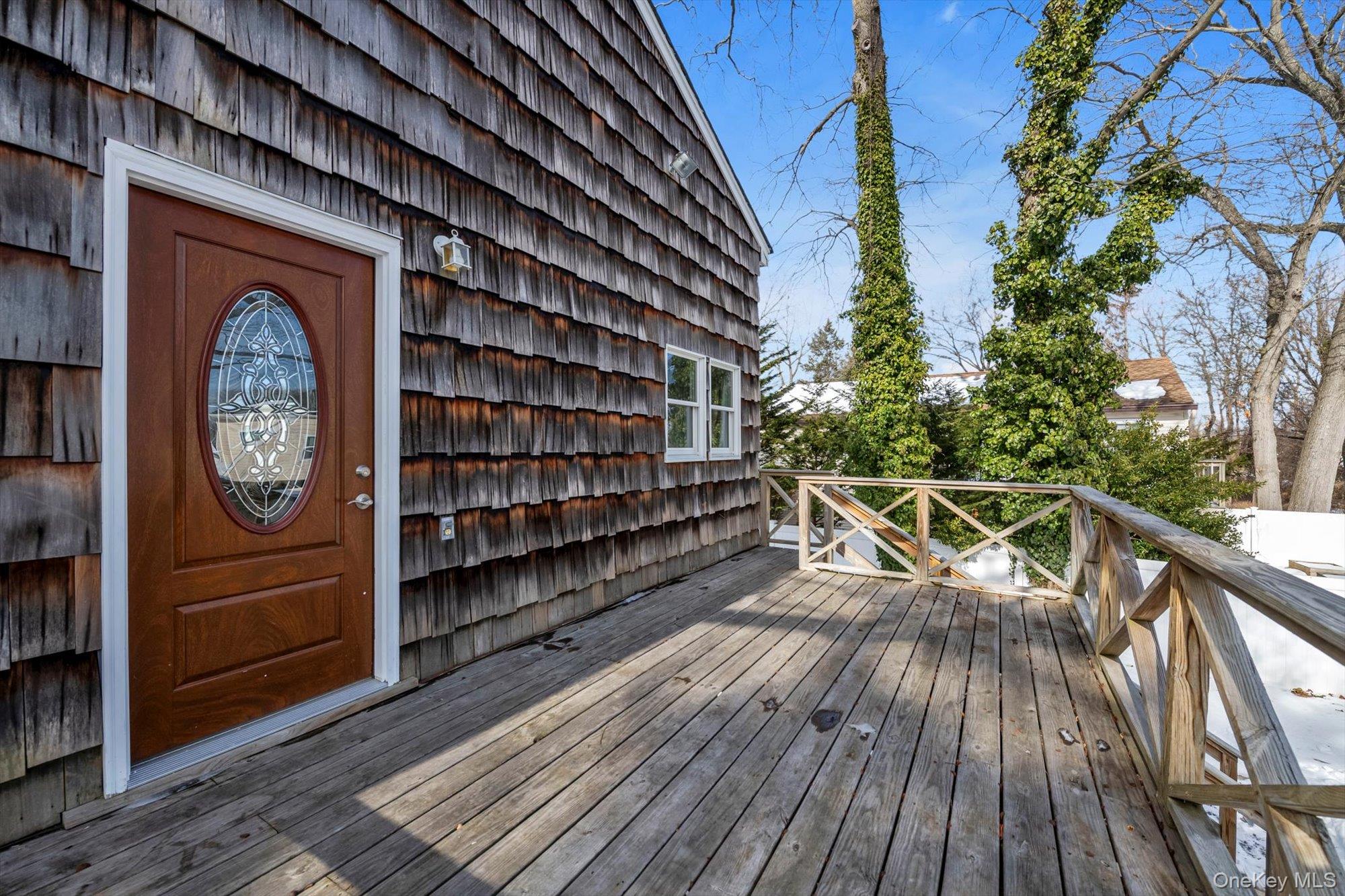 #20 photo, 1117 Saint Johnland Road, Kings Park , NY 11754