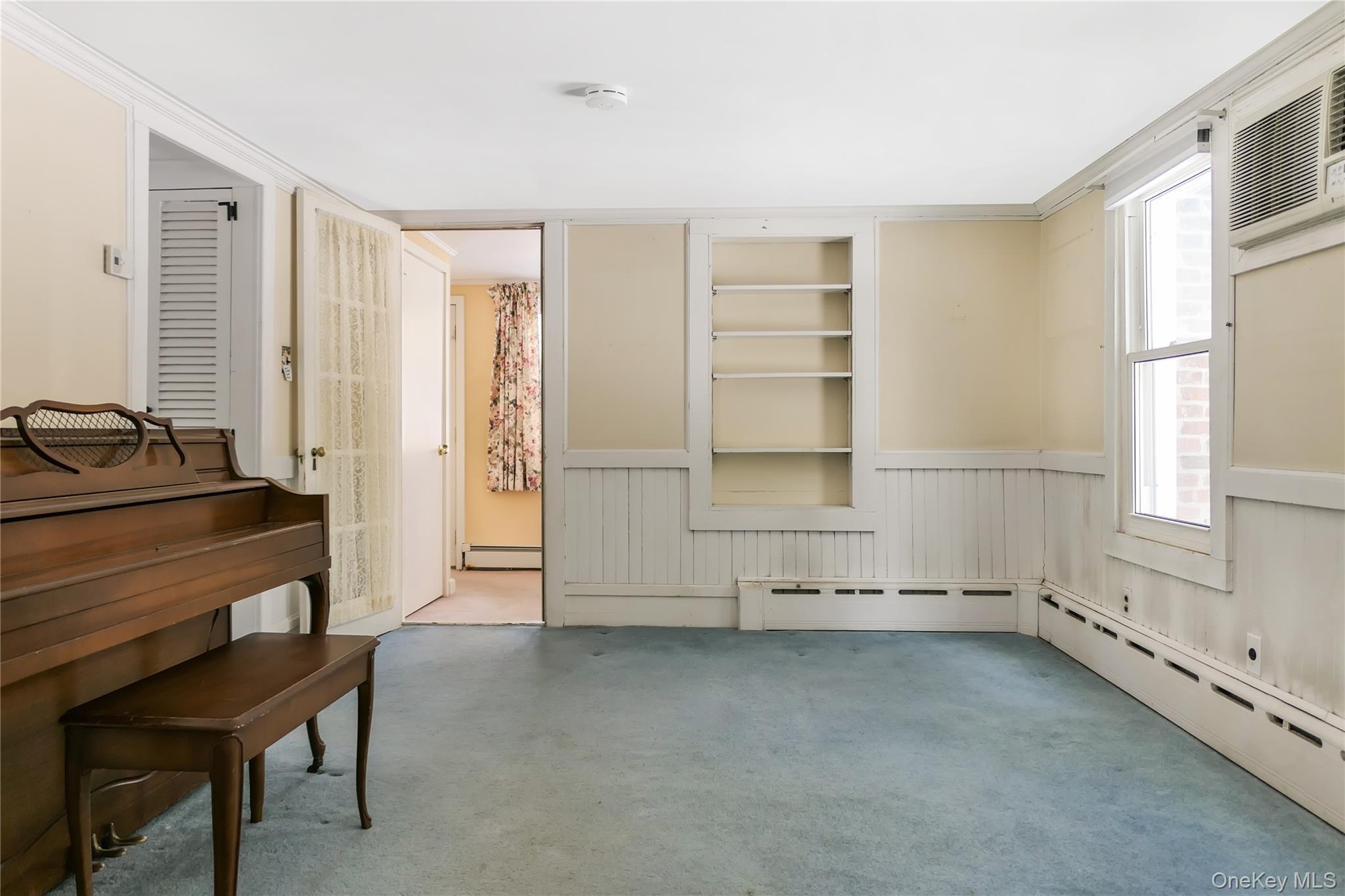 #11 photo, 360 S Country Road, Brookhaven , NY 11719