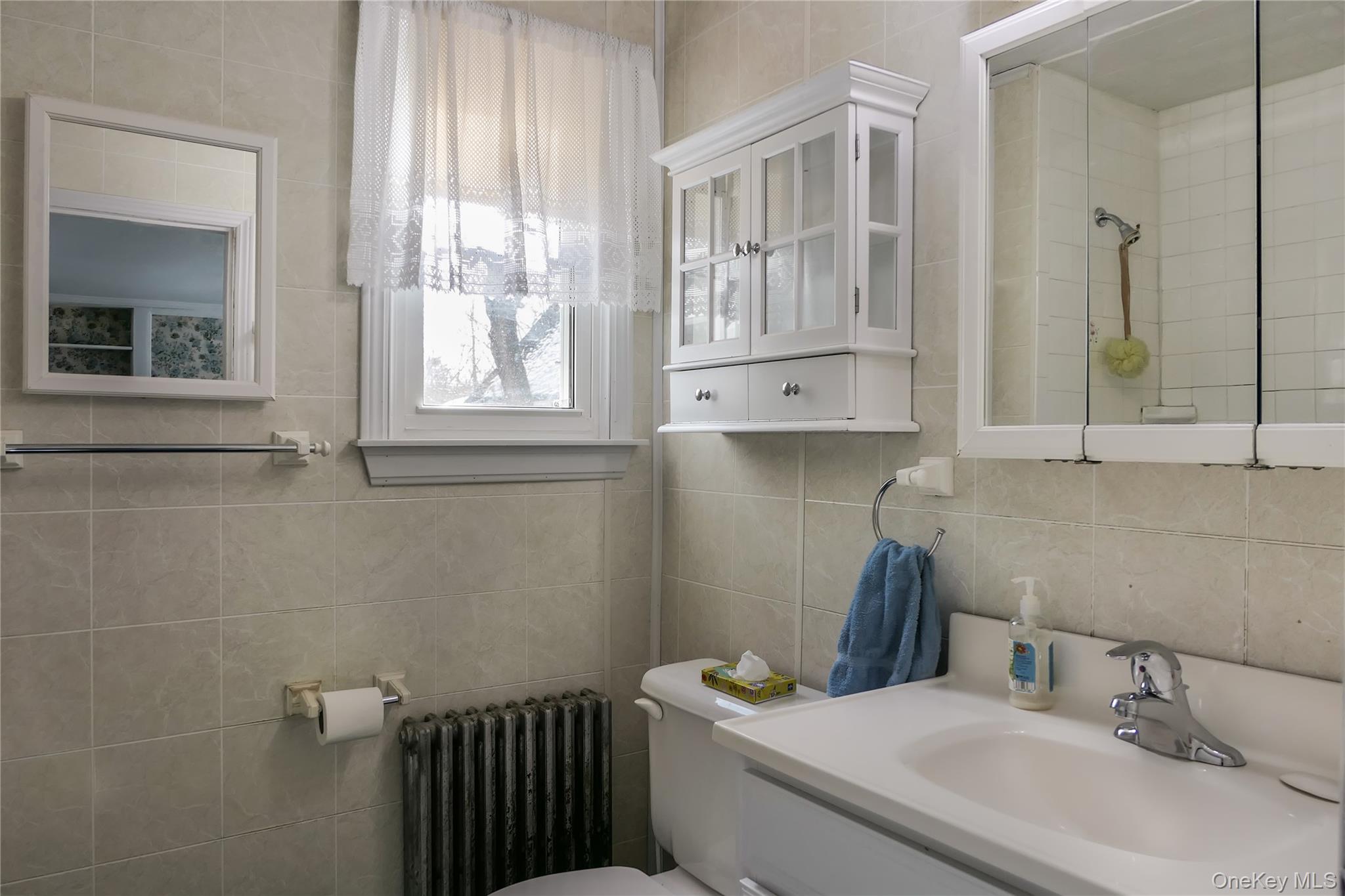 #15 photo, 360 S Country Road, Brookhaven , NY 11719