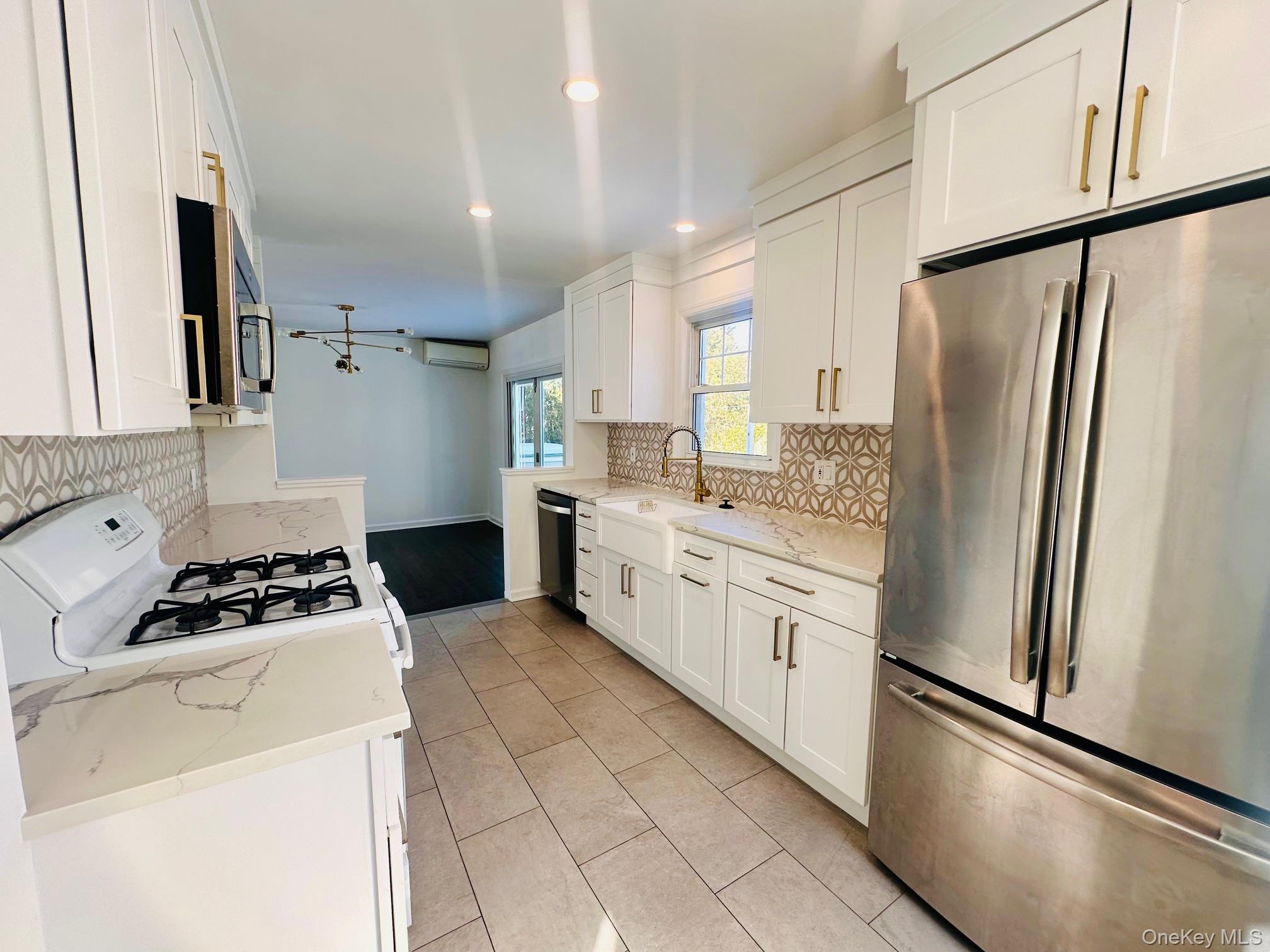 #11 photo, 11 W Glen Avenue, Port Chester , NY 10573