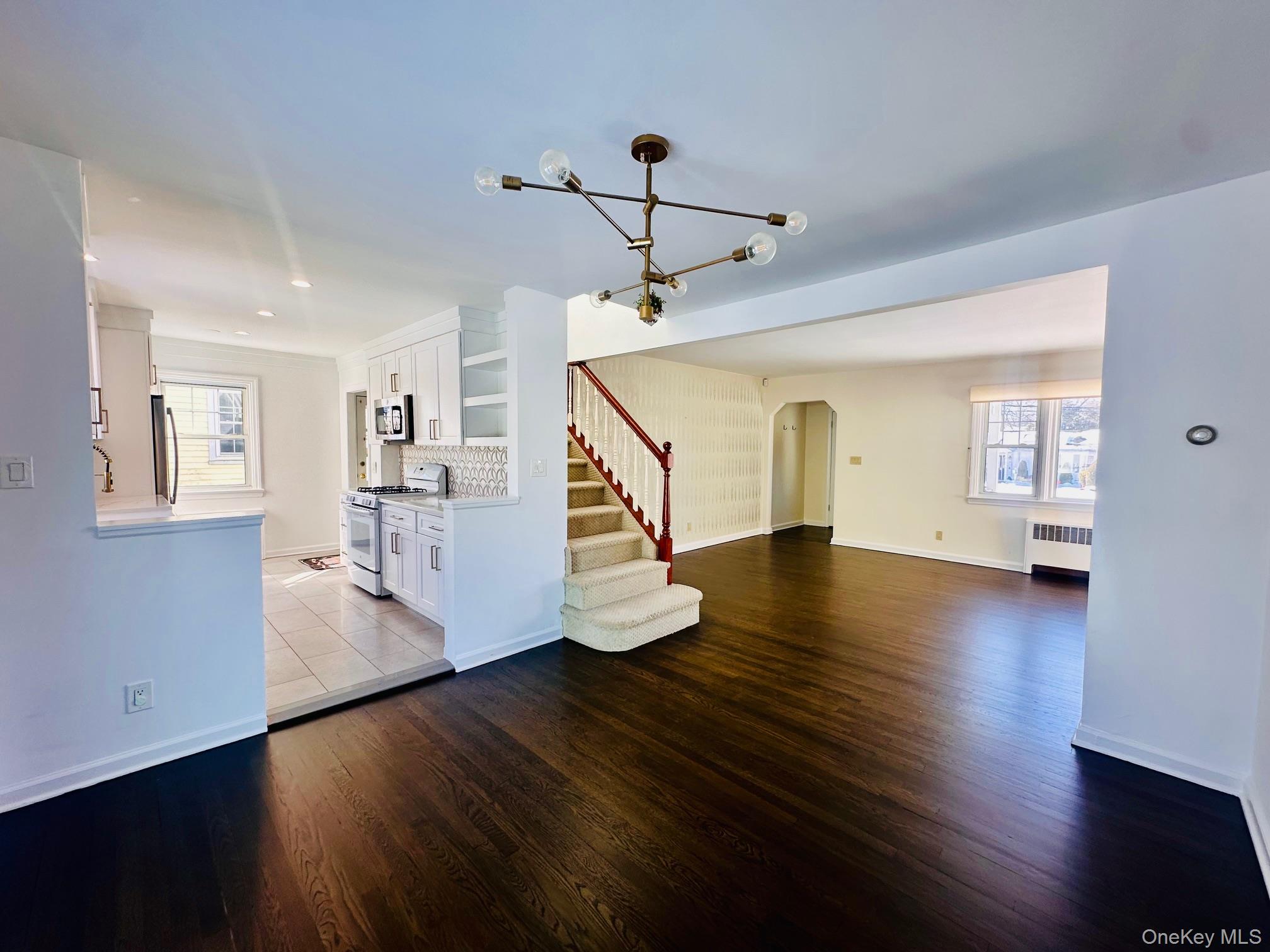 #2 photo, 11 W Glen Avenue, Port Chester , NY 10573