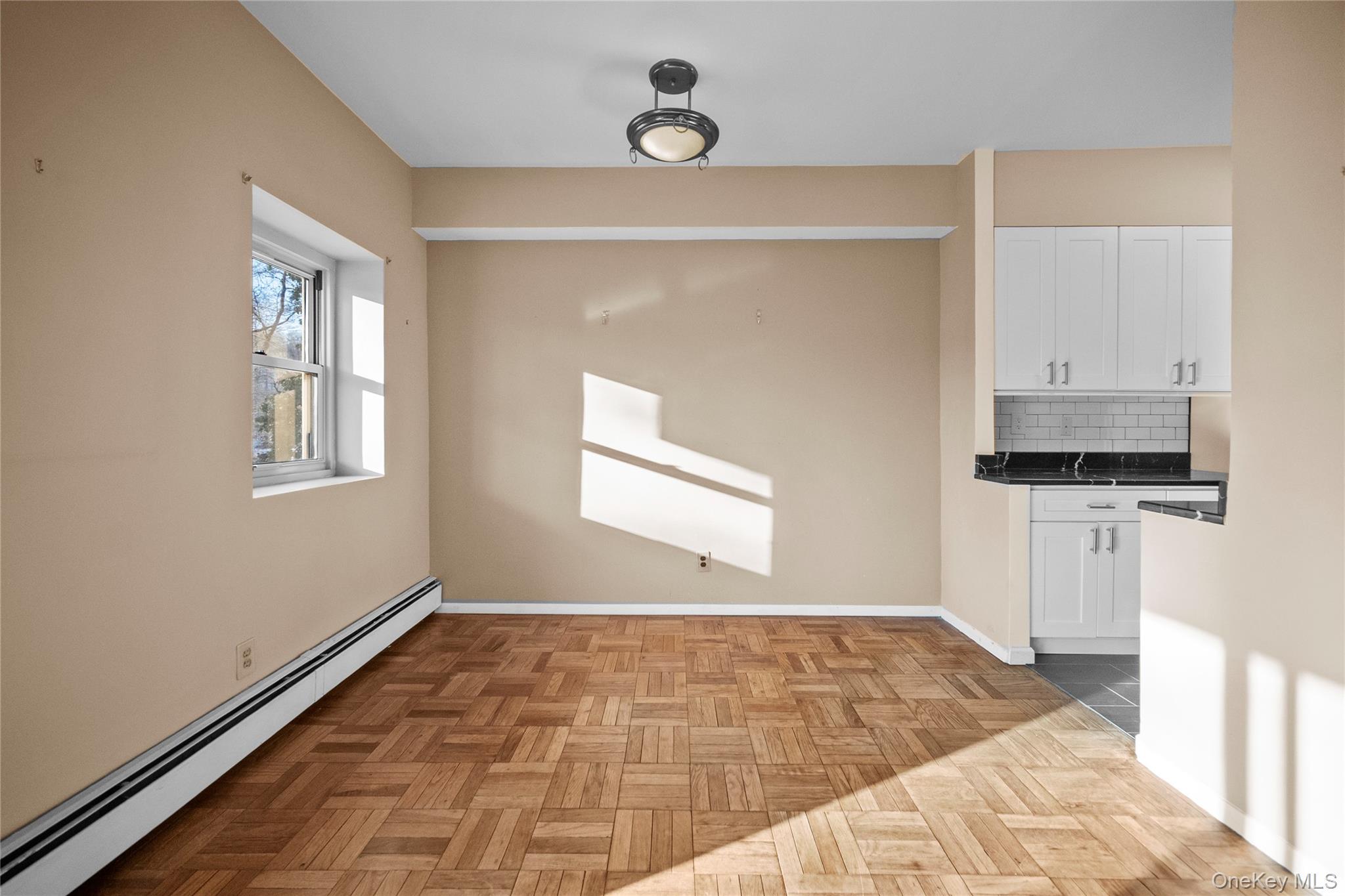 #10 photo, 80 E Hartsdale Avenue, 纽约州 Hartsdale , NY 10530