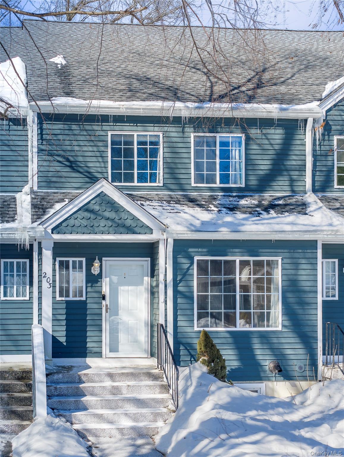 #2 photo, 203 Kensington Court, Brewster , NY 10509