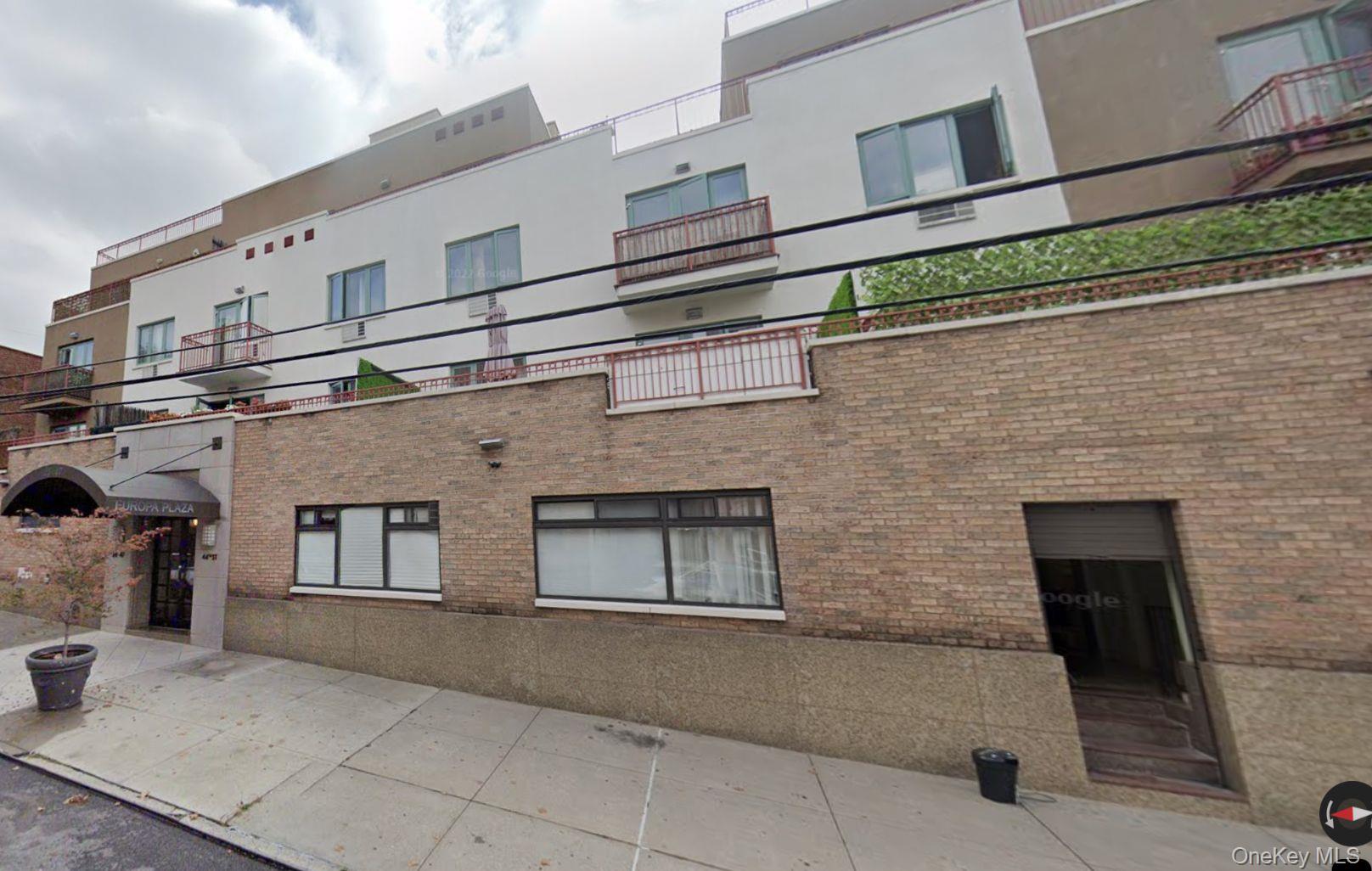 #3 photo, 2447 44th Street, Куинс ‖ Astoria , NY 11103