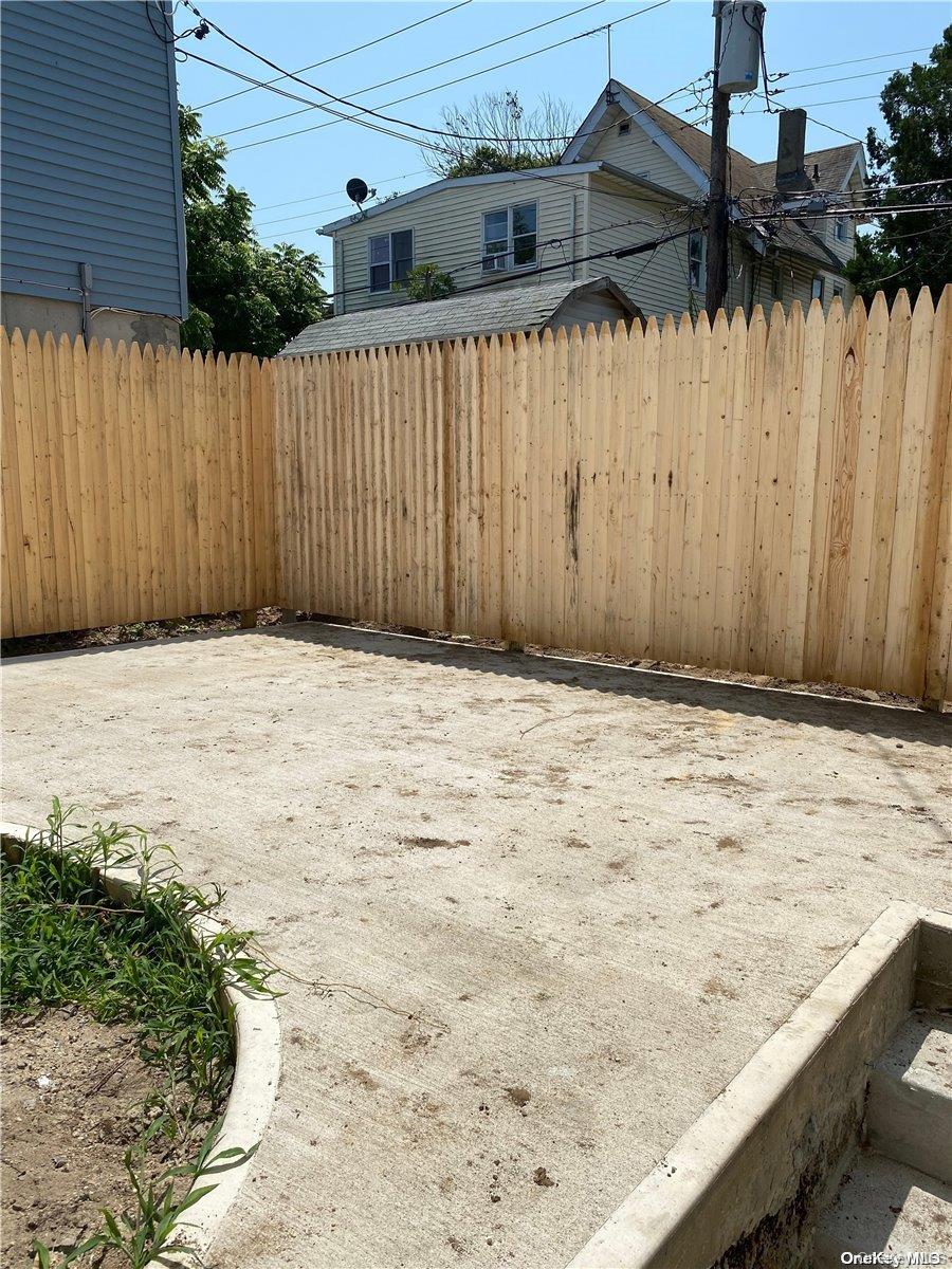 #2 photo, 122 E Fulton Street, מחוז נסאו Long Beach , NY 11561