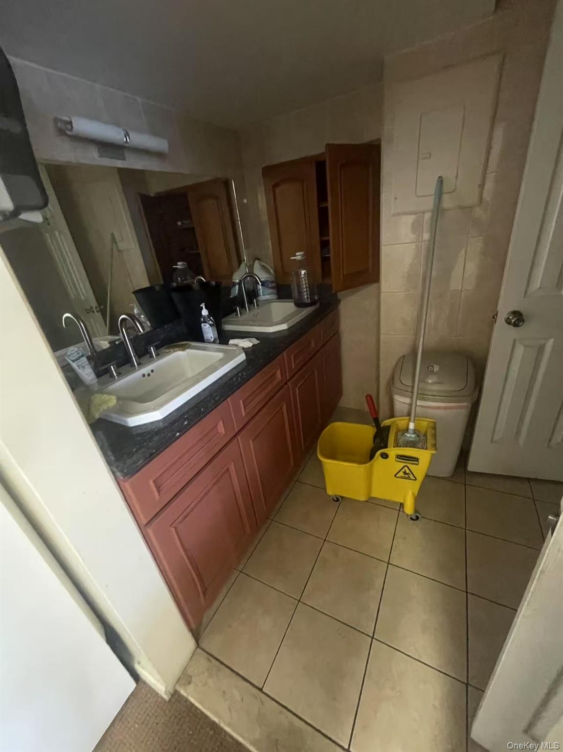 #8 photo, 33-70 Prince Street, קווינס Flushing , NY 11354