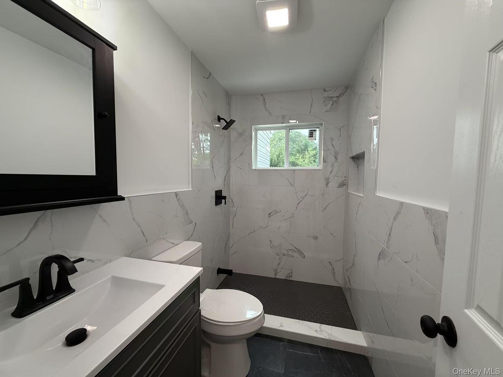 #13 photo, 495 Hawkins Road, सफ़ोक काउंटी Selden , NY 11784