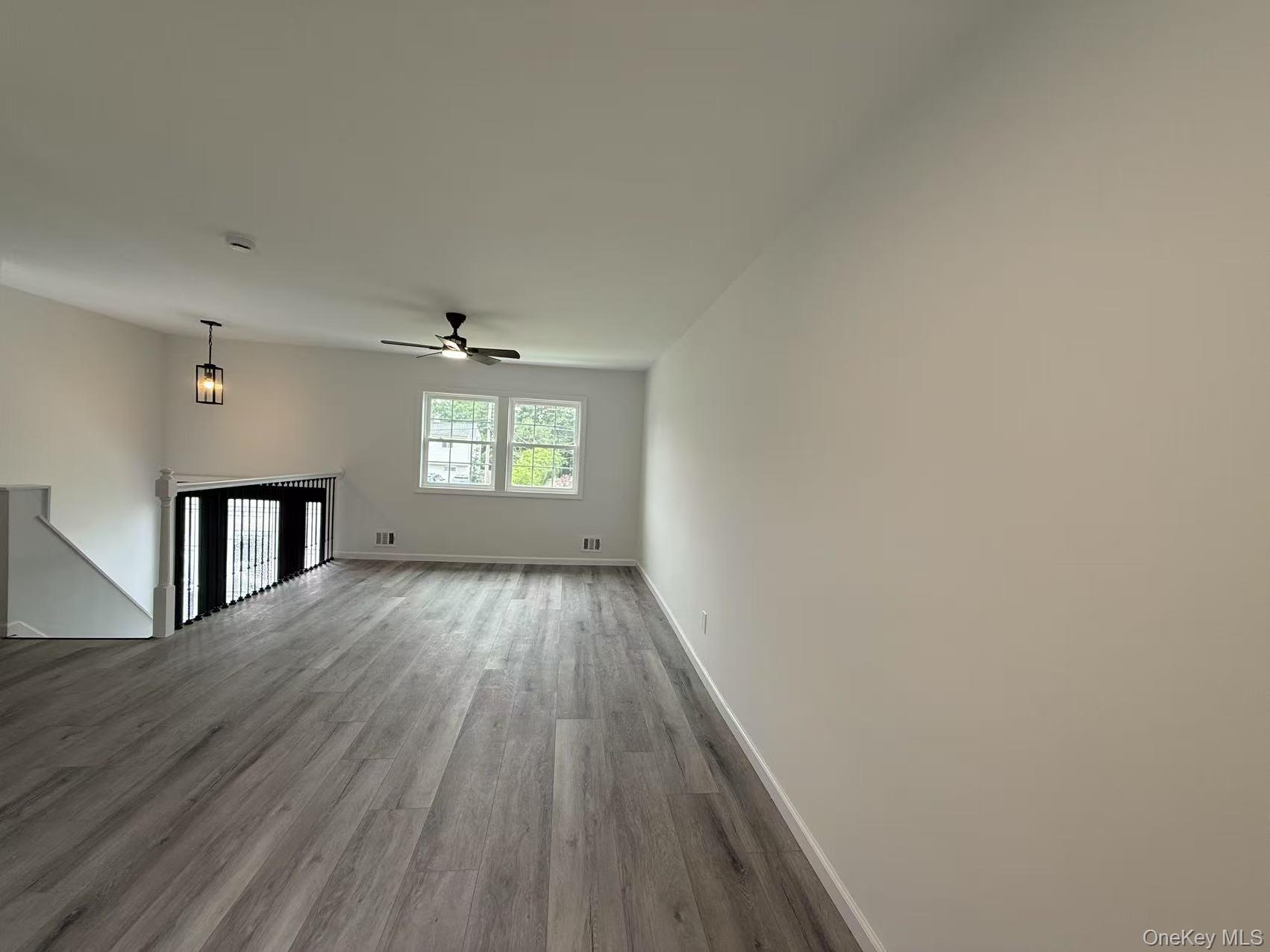 #7 photo, 495 Hawkins Road, सफ़ोक काउंटी Selden , NY 11784