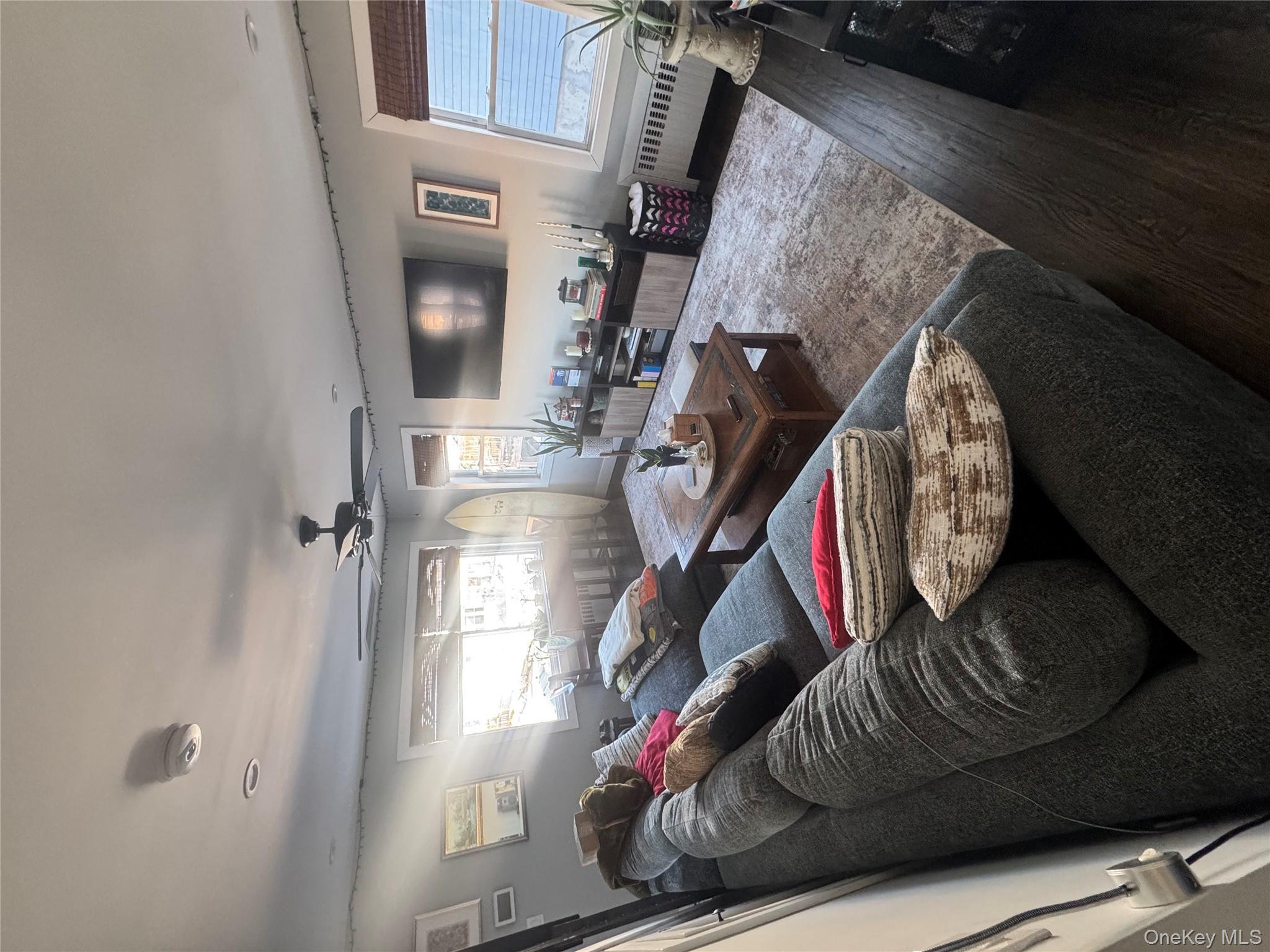 #11 photo, 122 E Fulton Street, מחוז נסאו Long Beach , NY 11561