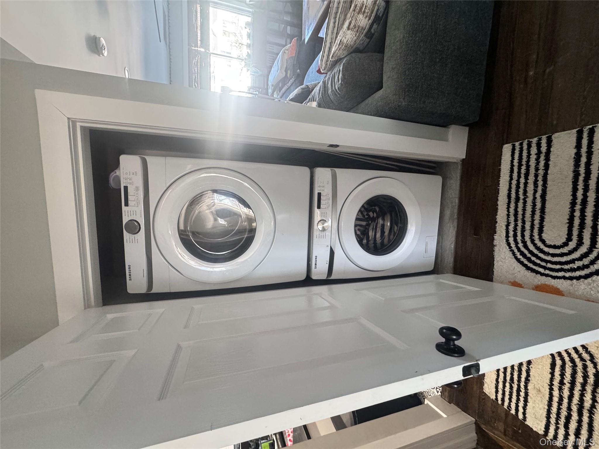 #13 photo, 122 E Fulton Street, מחוז נסאו Long Beach , NY 11561