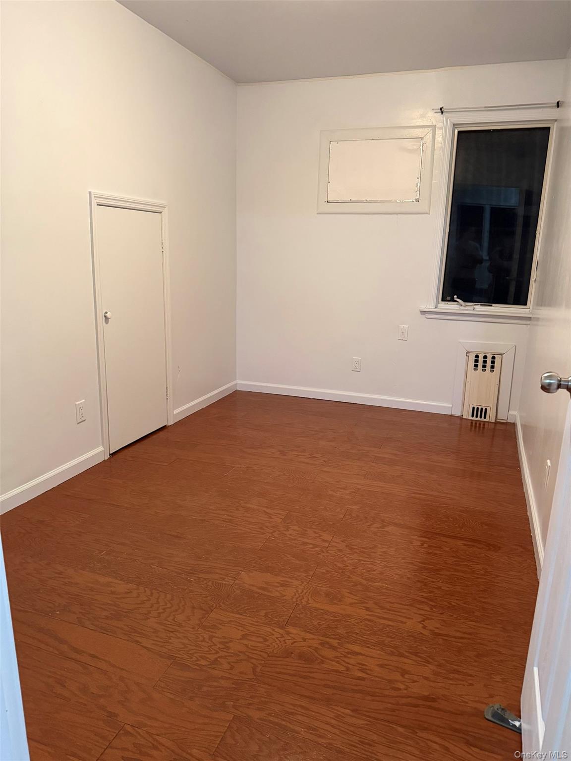 #4 photo, 7019 164th Street, קווינס Fresh Meadows , NY 11365