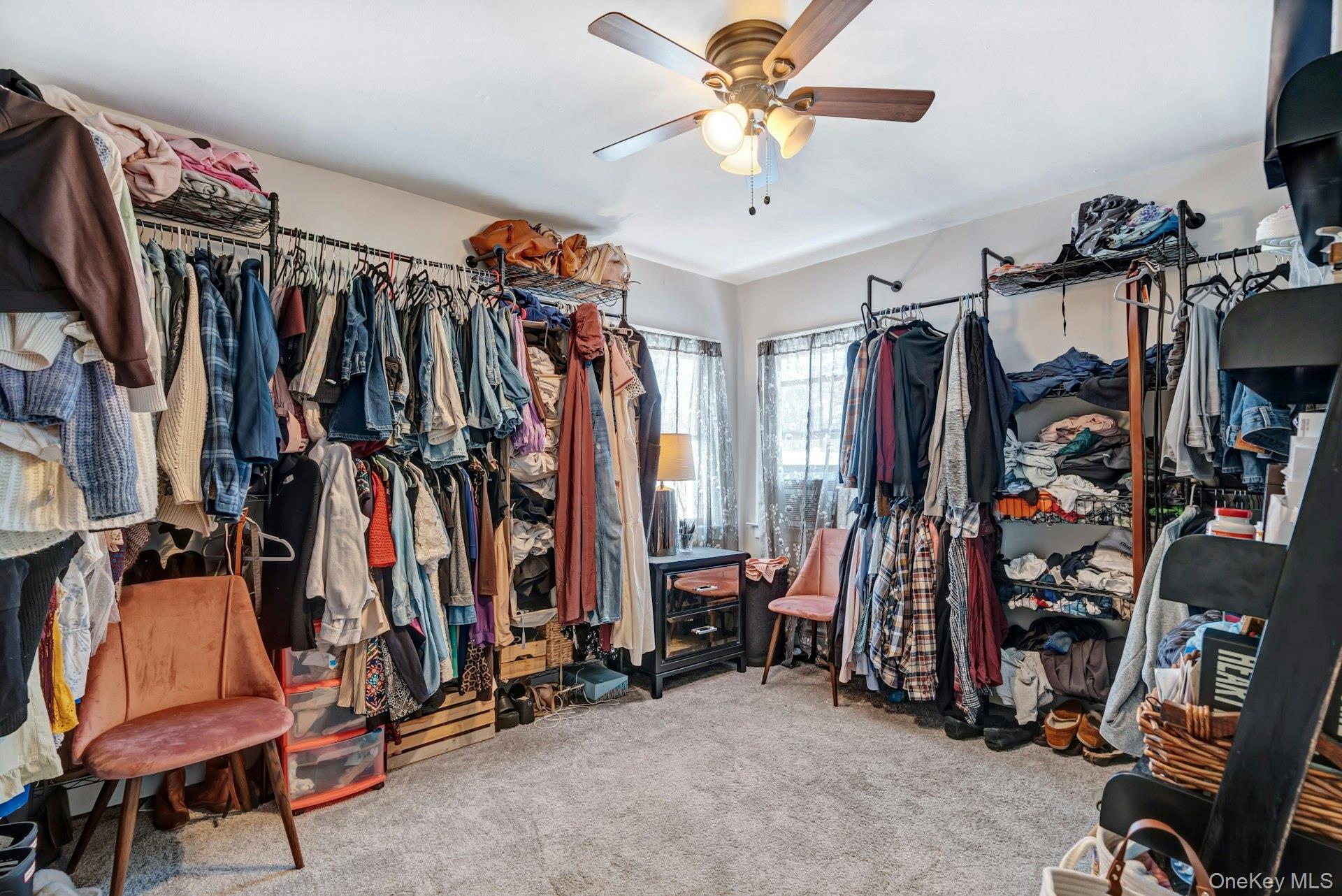 #13 photo, 35 Kenwood Avenue, מחוז נסאו Massapequa , NY 11758