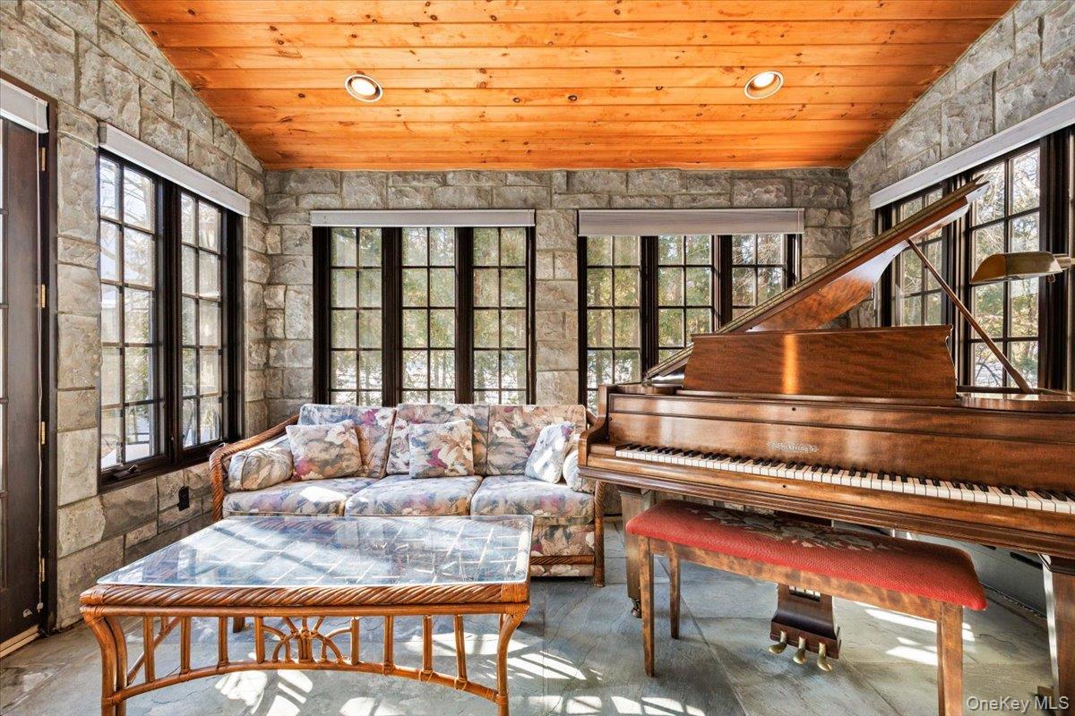 #14 photo, 46 FENIMORE Road, Scarsdale , NY 10583