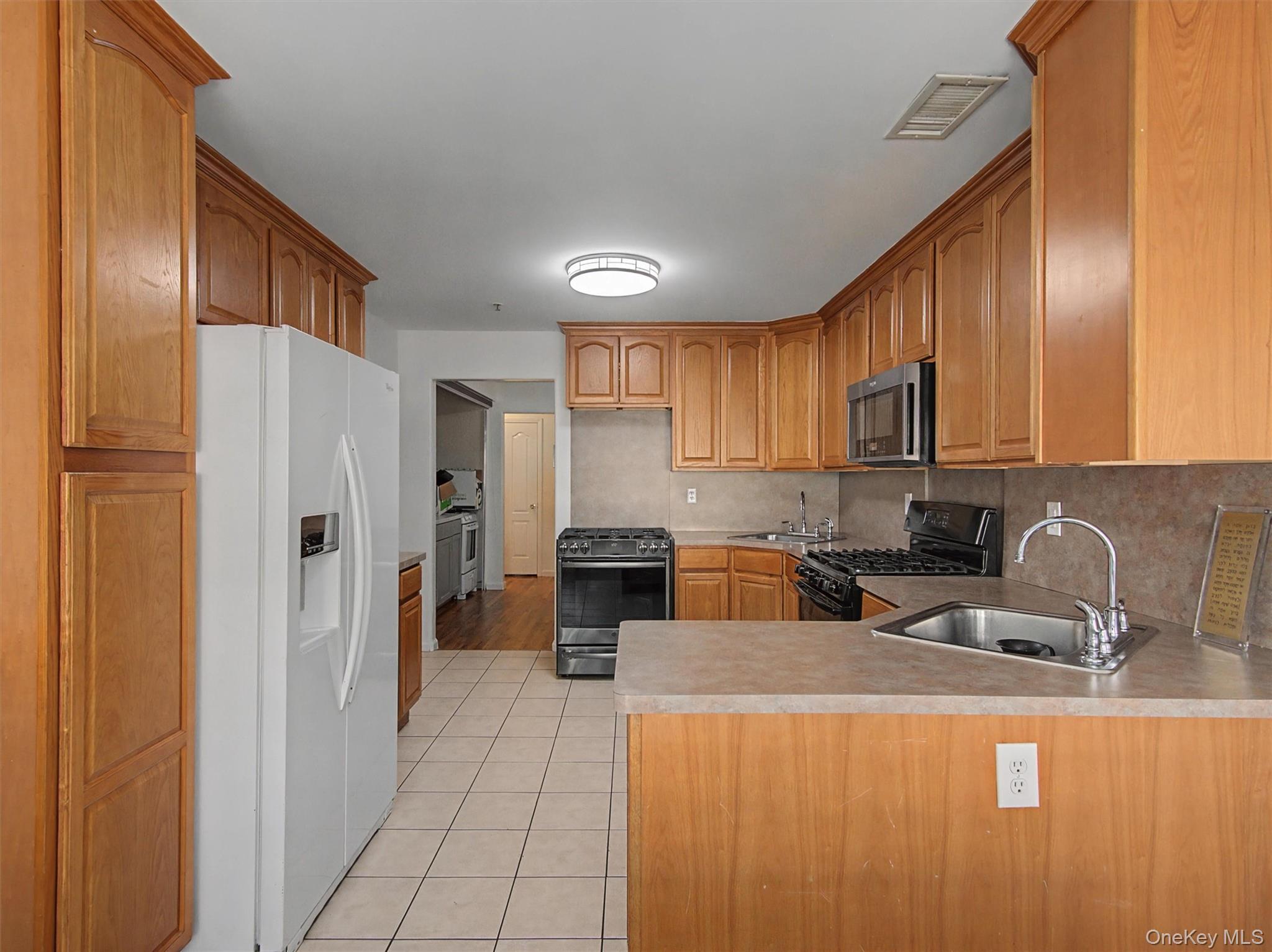 #14 photo, 9 Elm Street, Spring Valley , NY 10977