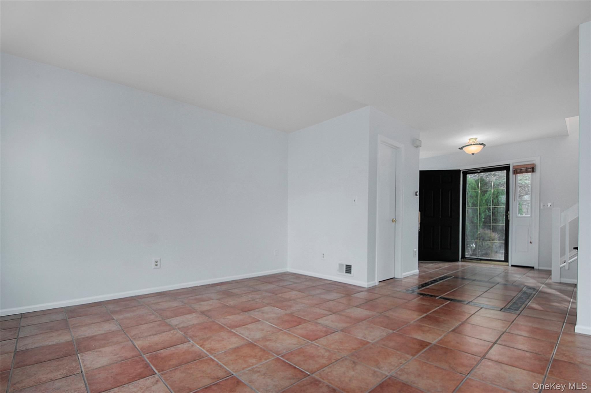 #10 photo, 14 Woodbine Drive, Highland Mills , NY 10930