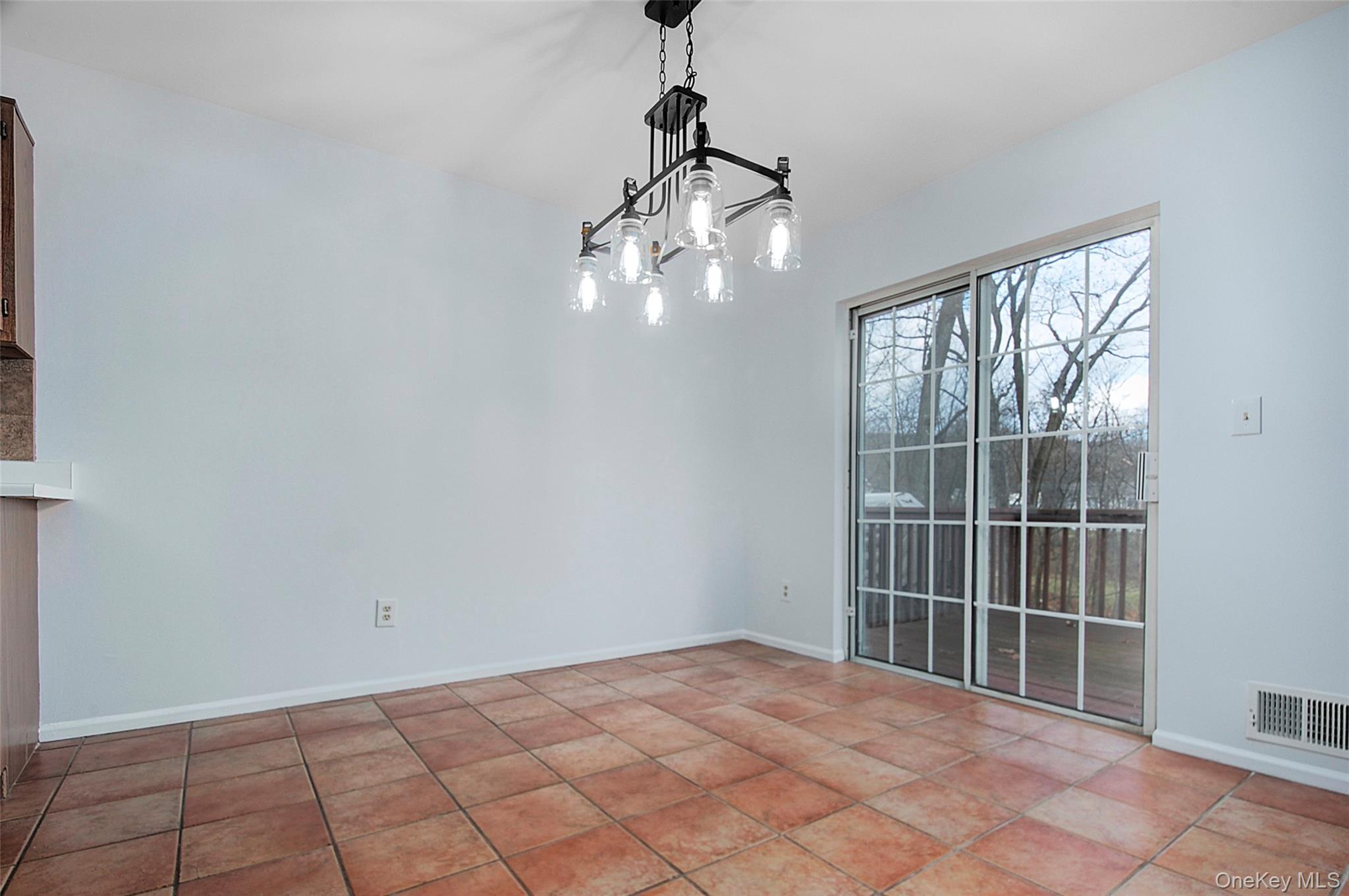 #12 photo, 14 Woodbine Drive, Highland Mills , NY 10930