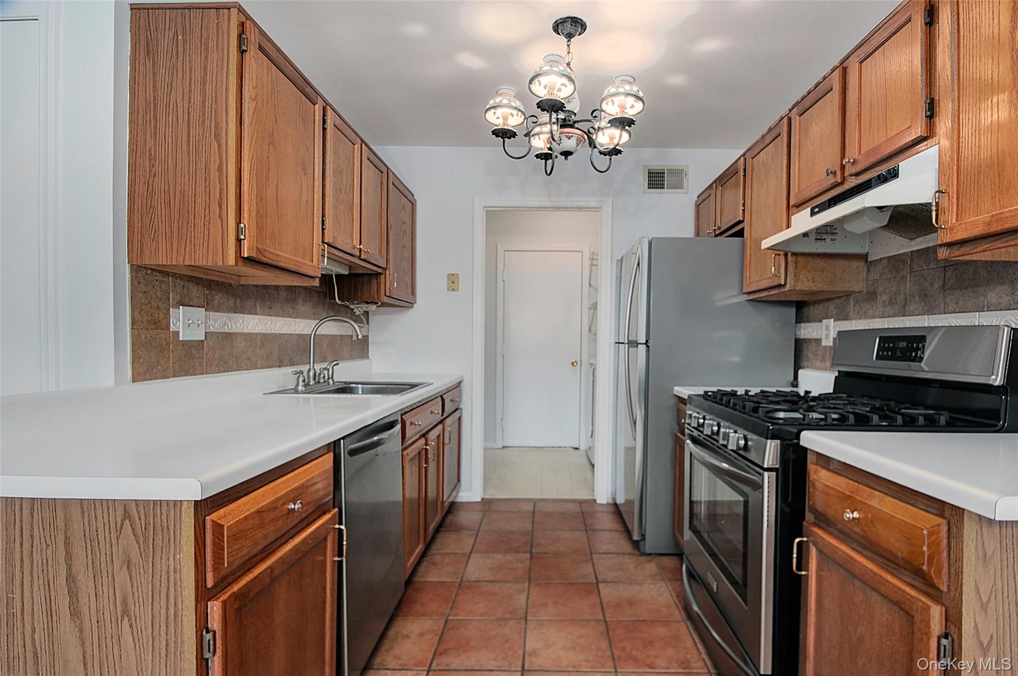 #15 photo, 14 Woodbine Drive, Highland Mills , NY 10930