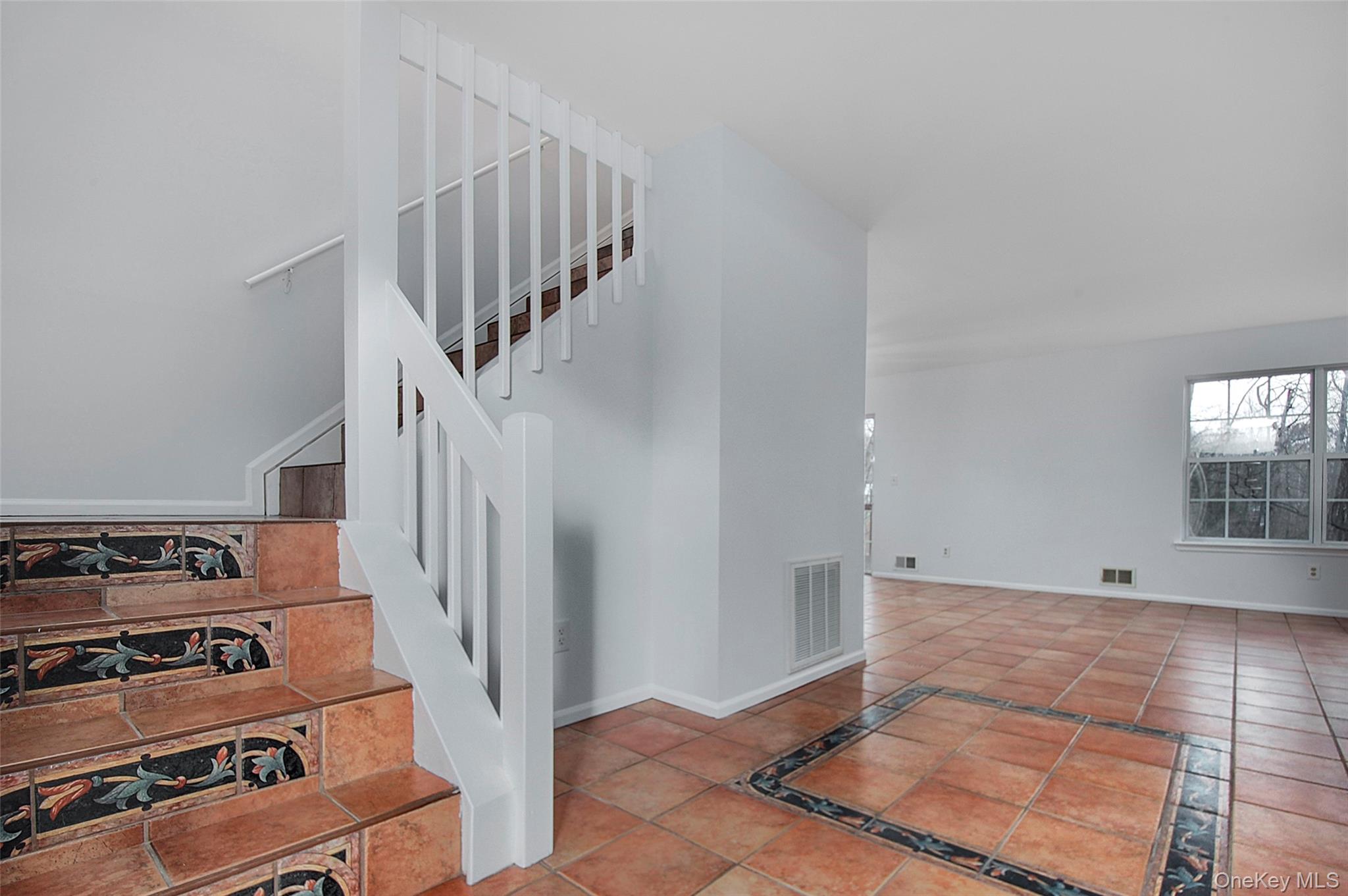 #6 photo, 14 Woodbine Drive, Highland Mills , NY 10930