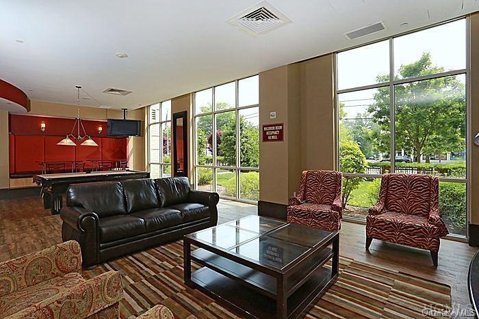 #12 photo, 300 Mamaroneck Avenue, White Plains , NY 10605