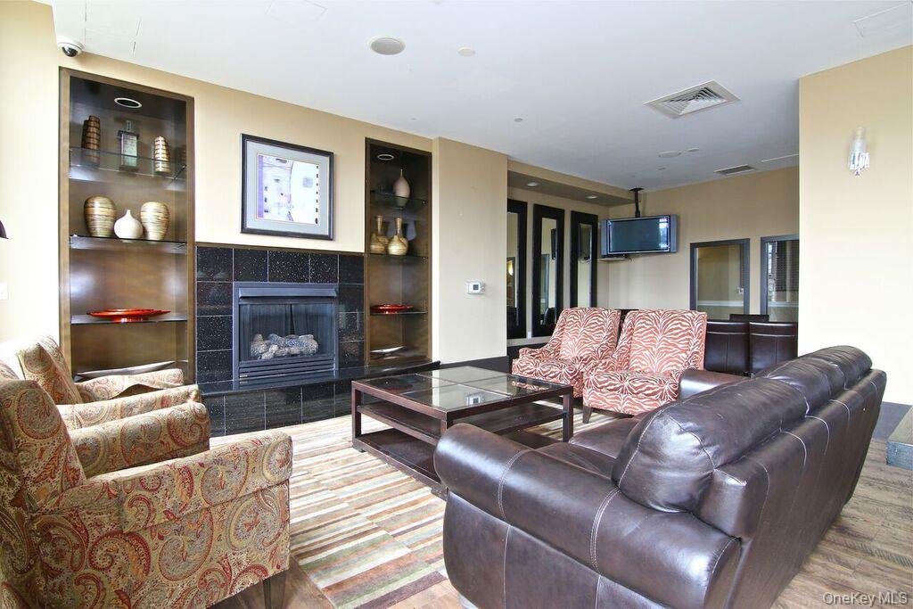 #13 photo, 300 Mamaroneck Avenue, White Plains , NY 10605