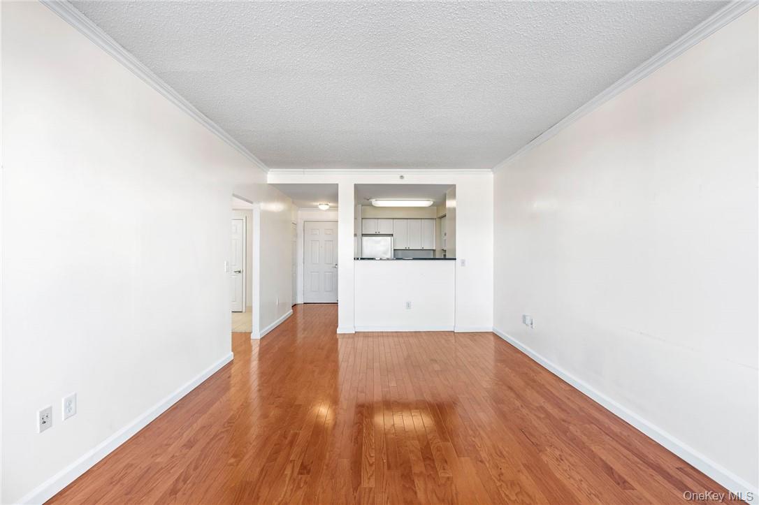 #3 photo, 300 Mamaroneck Avenue, White Plains , NY 10605