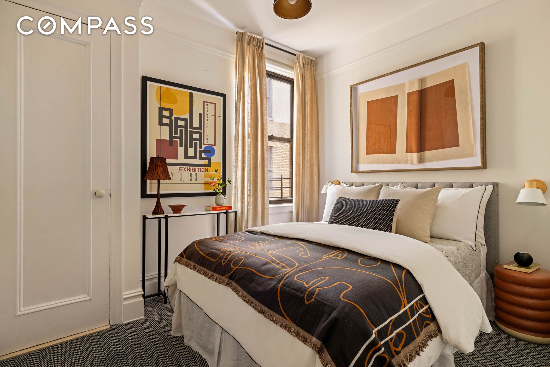 #13 photo, 161 W 75th Street, מנהטן Upper West Side , NY 10023