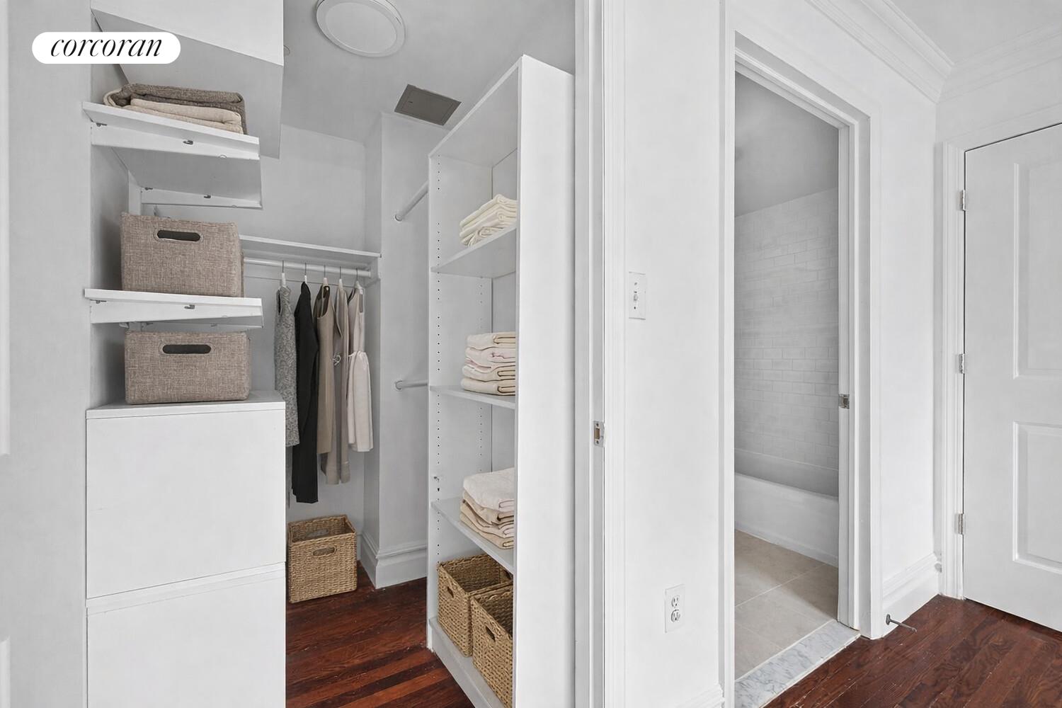 #6 photo, 49-07 43RD Avenue, קווינס Sunnyside , NY 11377