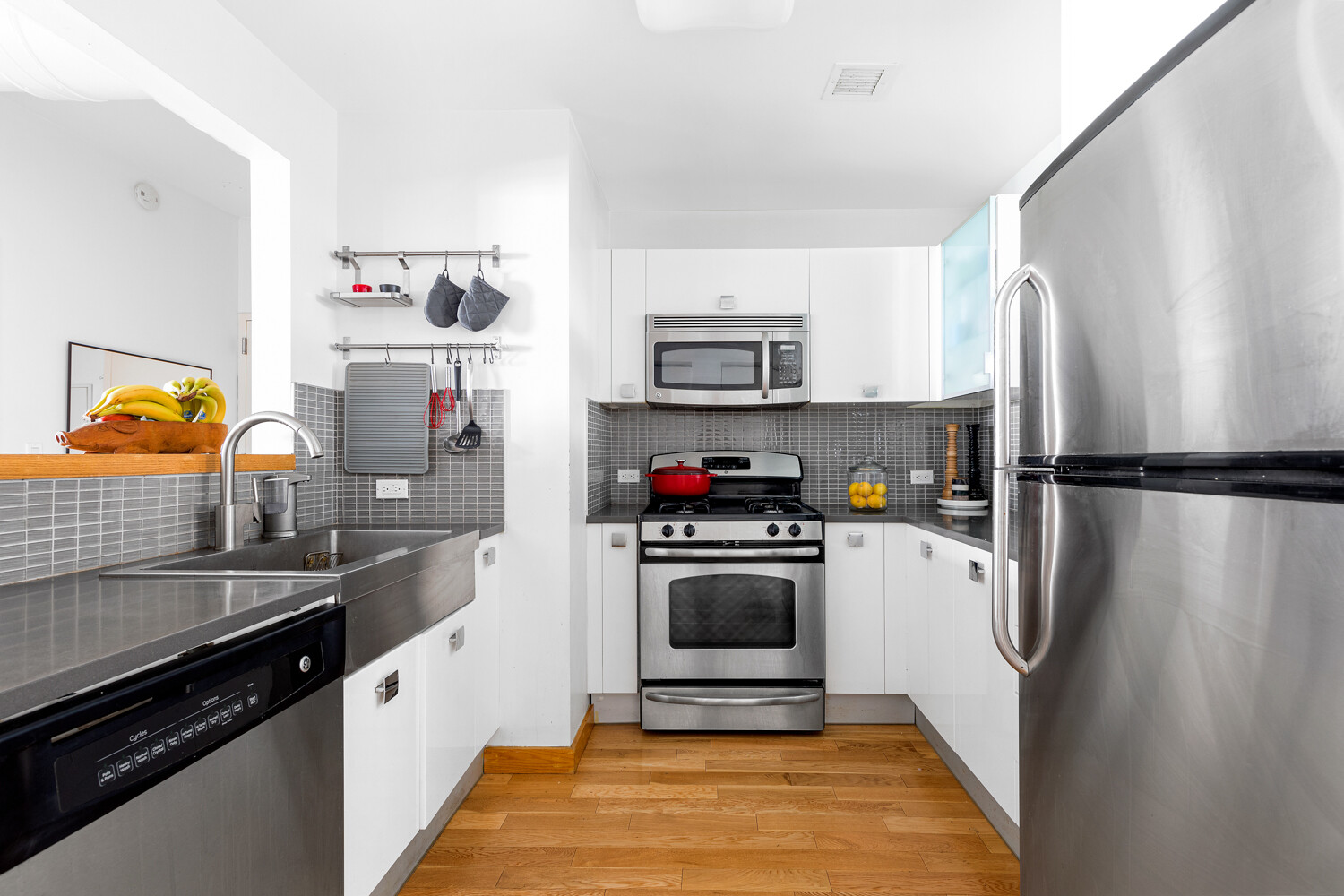 #4 photo, 318 KNICKERBOCKER Avenue, Bushwick , NY 11237