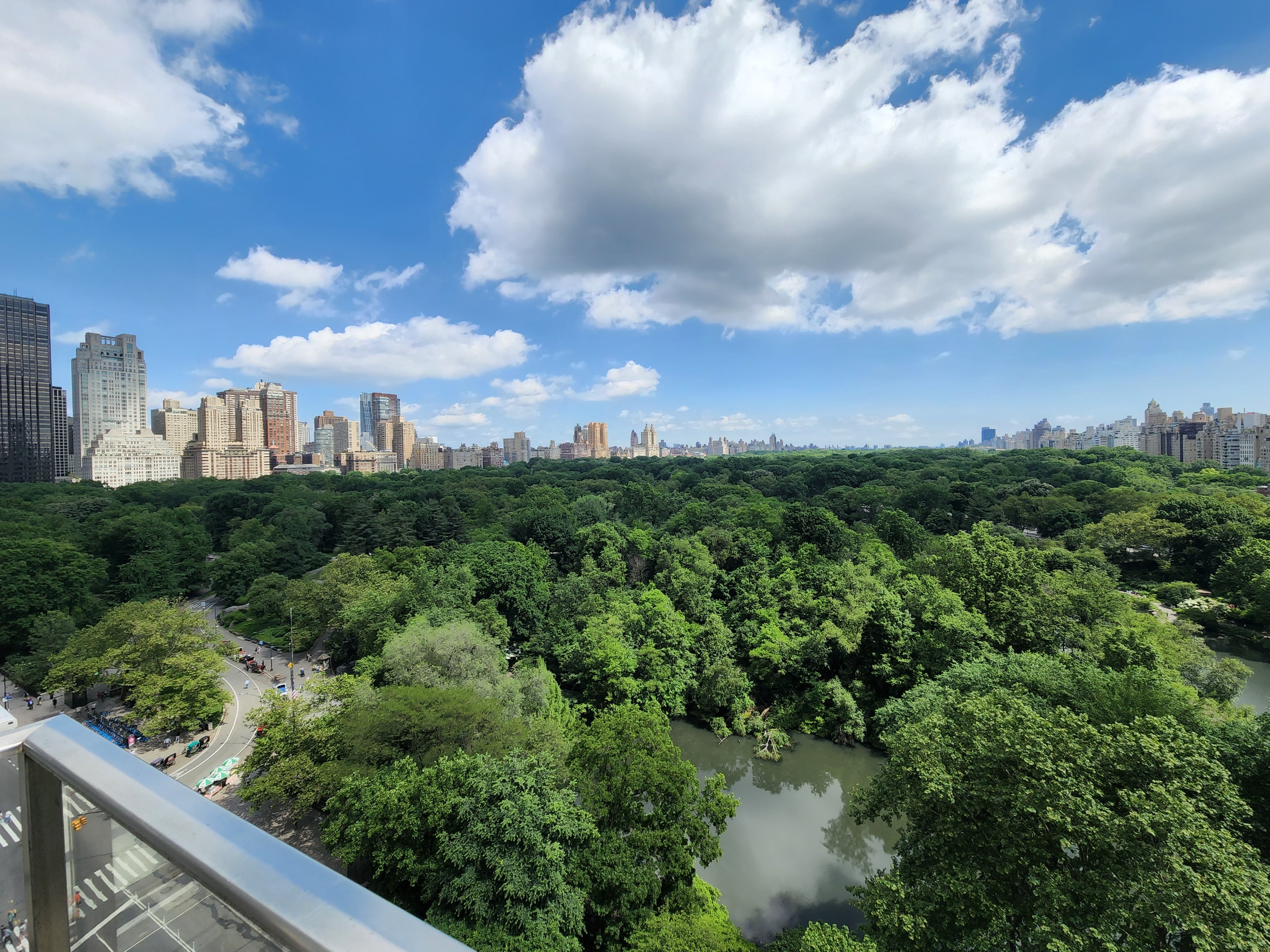 #13 photo, 40 CENTRAL Park S, मैनहटन Central Park South , NY 10019
