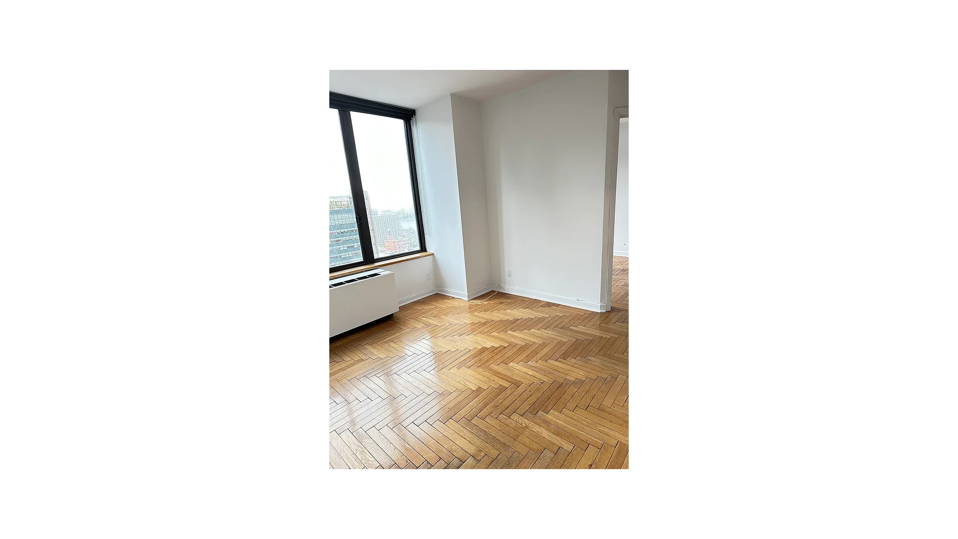 #5 photo, 300 E 93RD Street, Yorkville , NY 10128