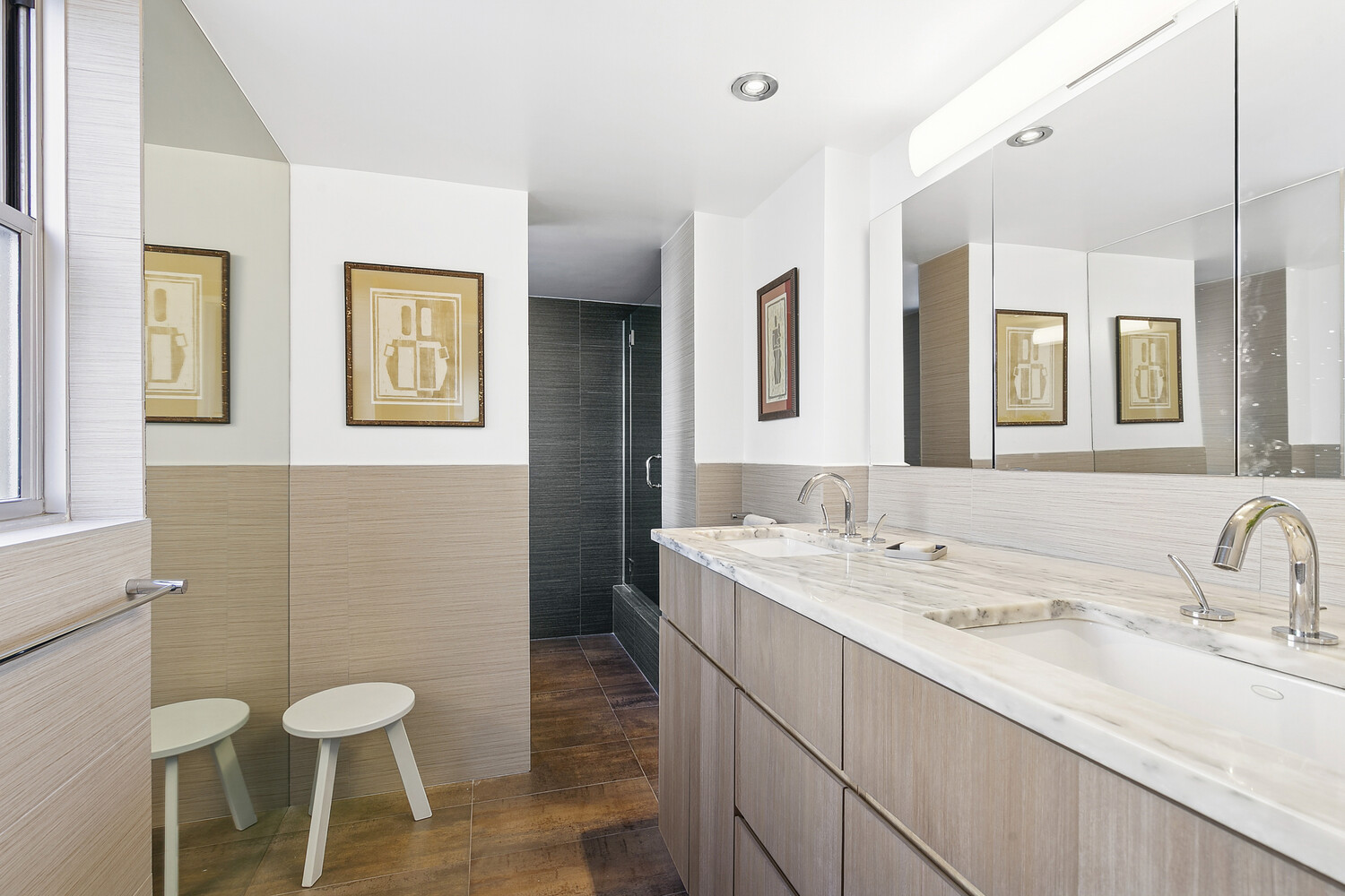 #11 photo, 70 E 10TH Street, מנהטן Greenwich Village , NY 10003