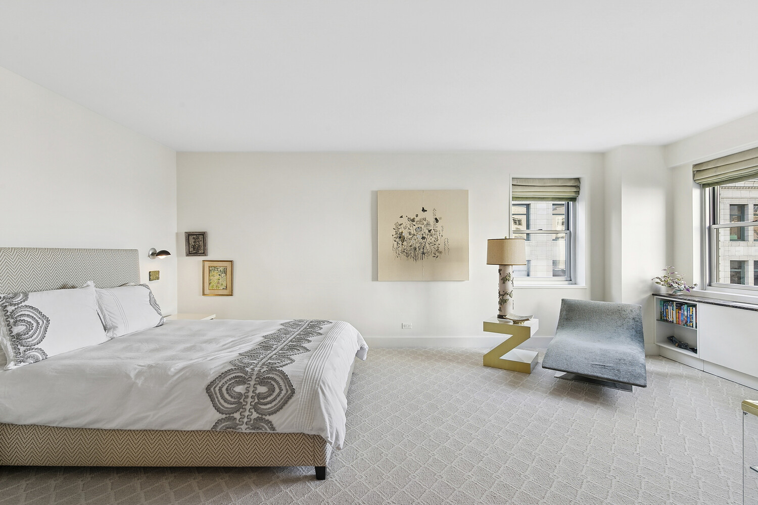 #9 photo, 70 E 10TH Street, מנהטן Greenwich Village , NY 10003