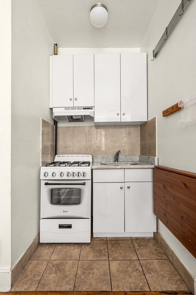 #5 photo, 69 MAC DOUGAL Street, मैनहटन Greenwich Village , NY 10012